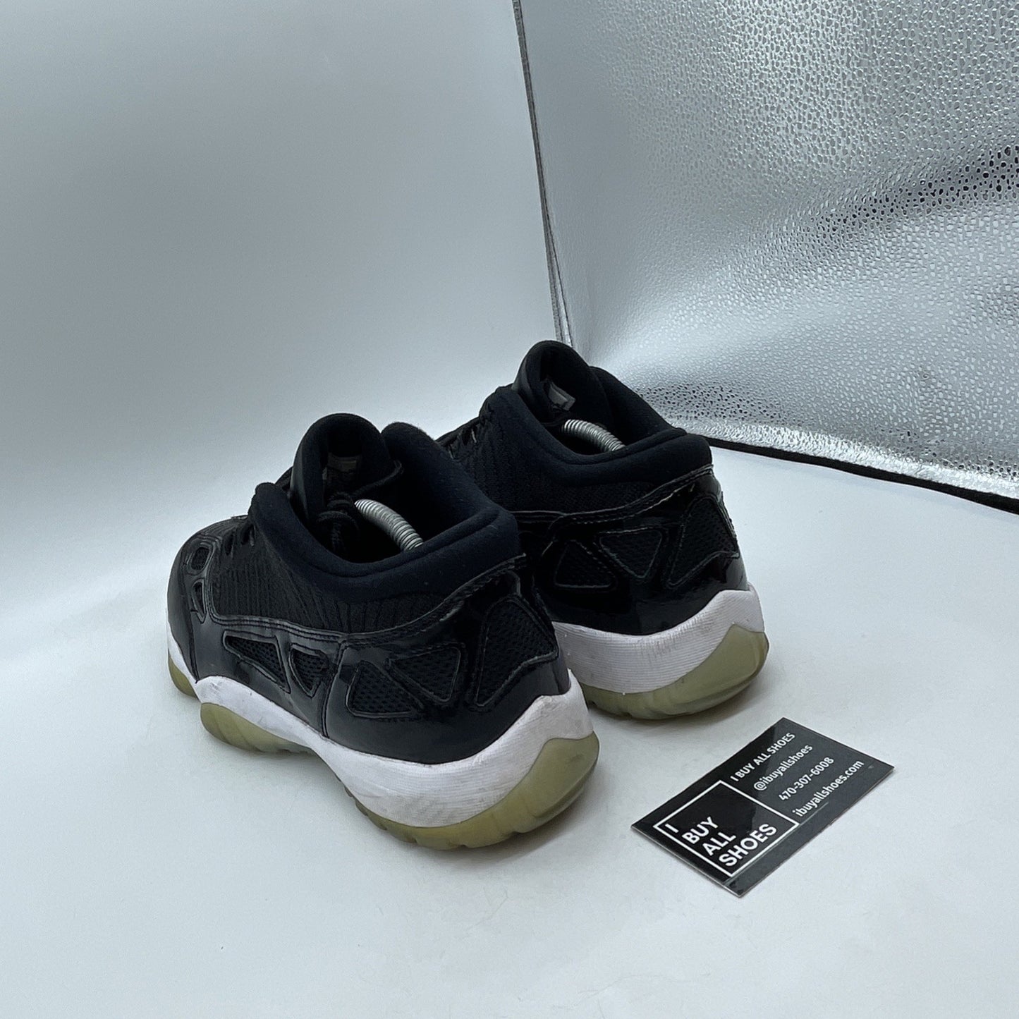Size 10.5 - Air Jordan 11 Retro IE Low Space Jam Suede leather (919712-041)