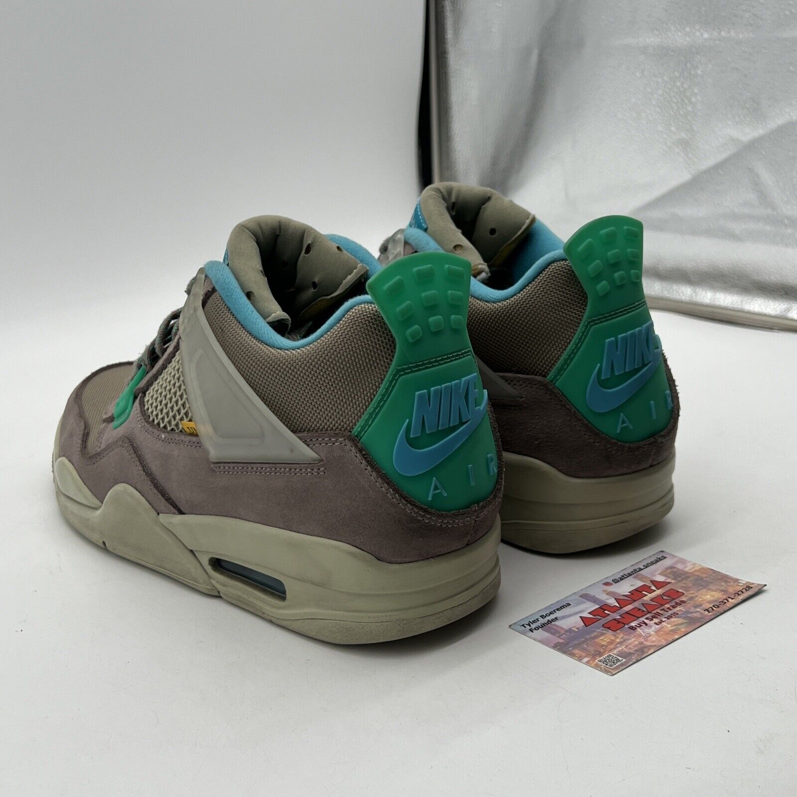 Size 10.5 - Union LA x Air Jordan 4 Retro Taupe Haze Grey Suede (DJ5718-242)