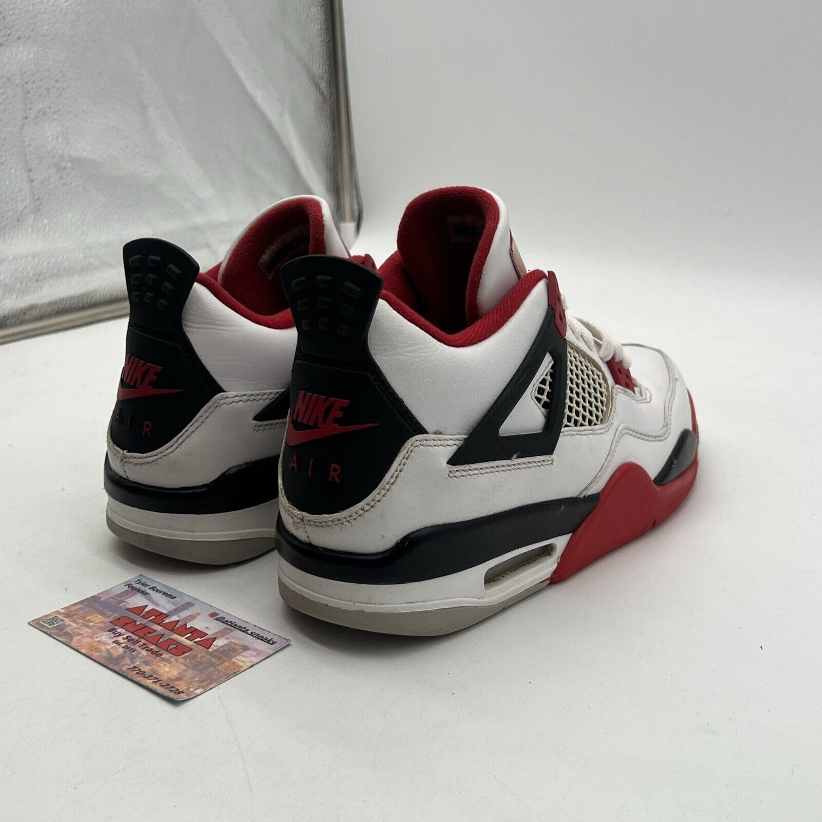 Size 6.5 - Jordan 4 Retro OG Mid Fire Red Black Red White Leather (408452-160)