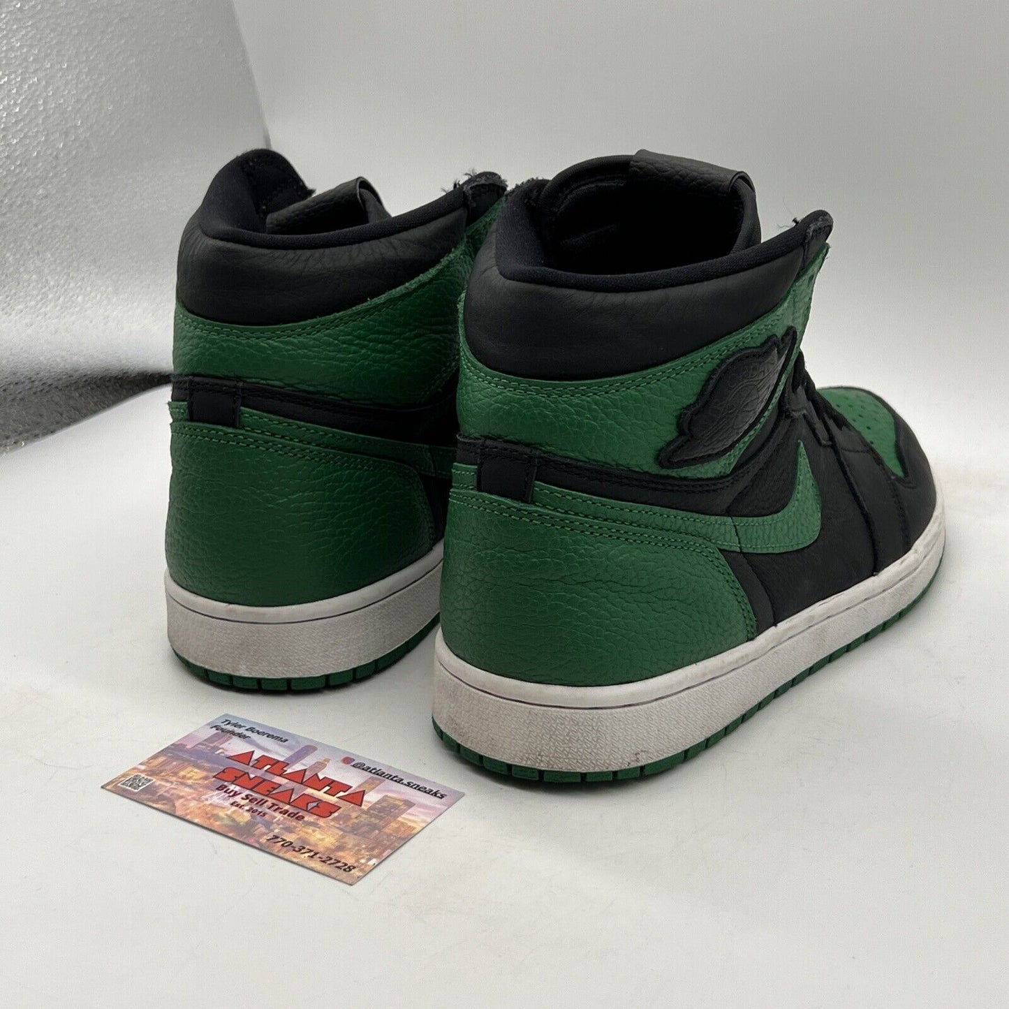 Size 9 - Jordan 1 Retro OG High Pine Green 2.0 Black Leather (555088-030)