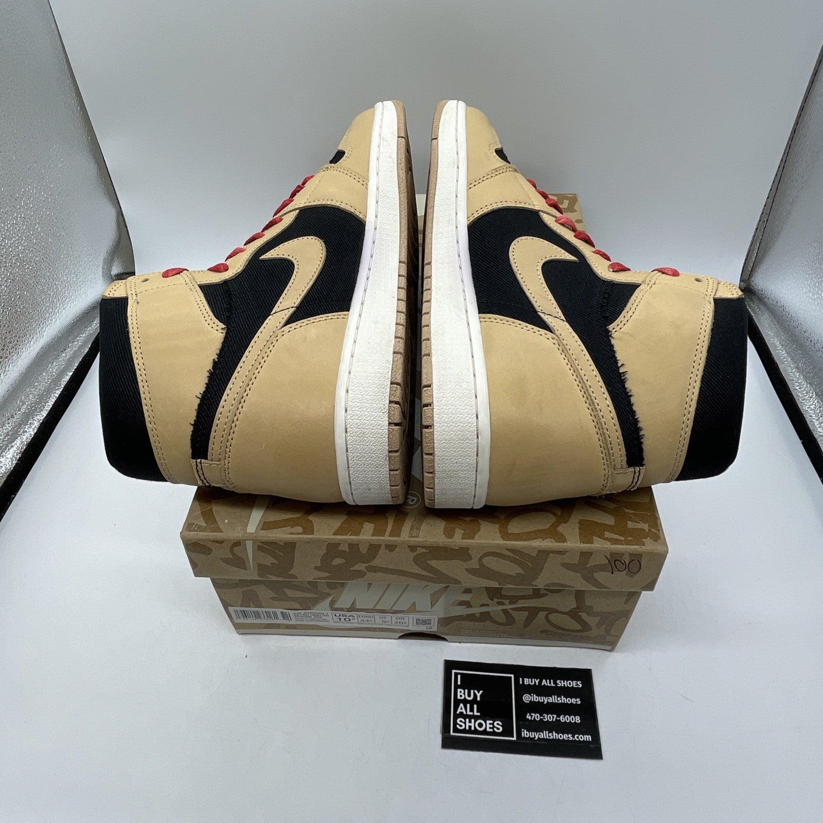 Size 10.5 - Jordan 1 Retro High OG Heirloom 2022 Suede Leather (555088-202)