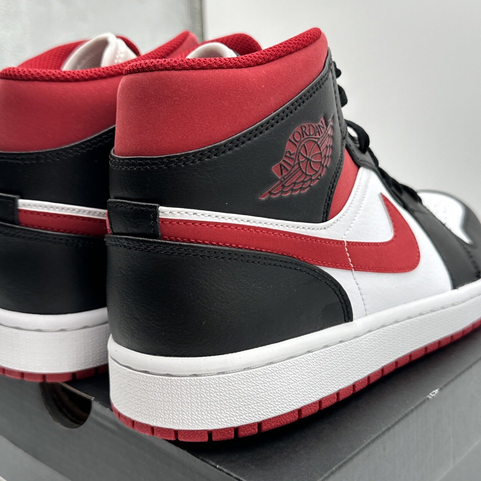 Size 10.5 - Jordan 1 Mid Metallic Red Gym Red Black Suede Leather Mid Blanc OG