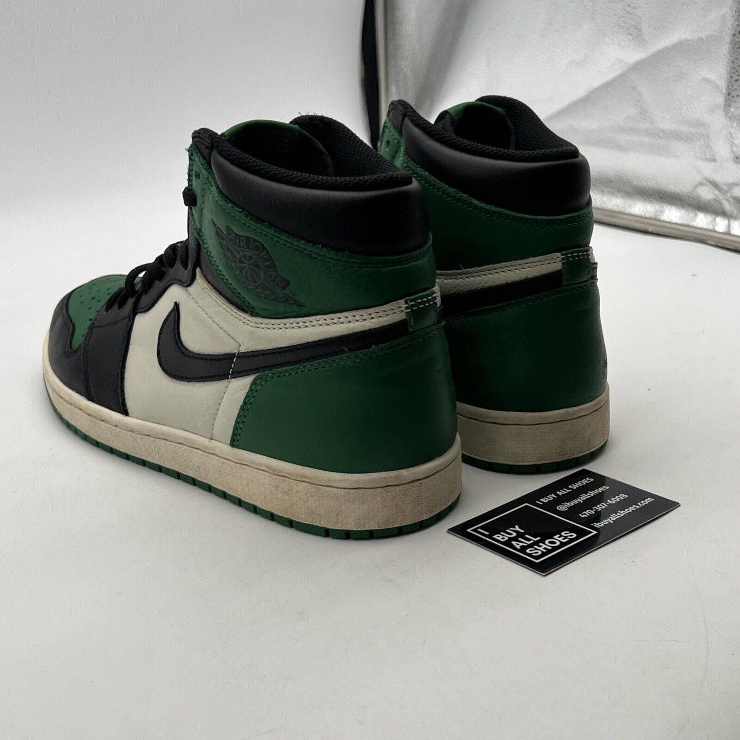 Size 10.5 - Air Jordan 1 Retro High OG Pine Green 2018 (555088-302)