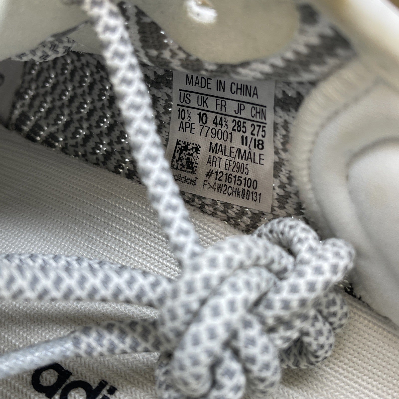 Size 10.5 - adidas Yeezy Boost 350 V2 2018 Low Static Non-Reflective (EF2905)