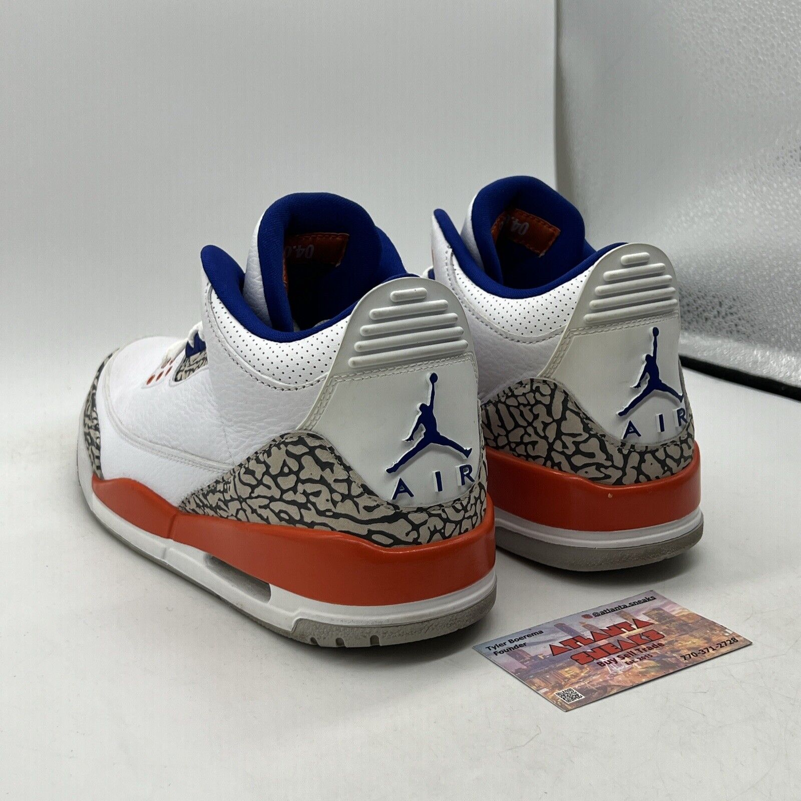 Size 9.5 - Air Jordan 3 Retro Knicks Orange Blue Leather (136064-148)