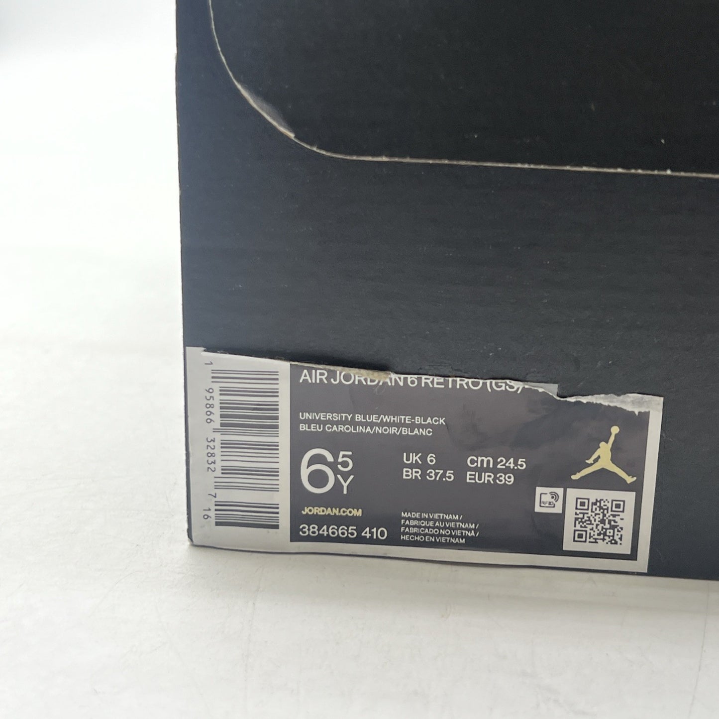 Size 6.5 - Air Jordan 6 Retro Mid UNC Home (384665-410)
