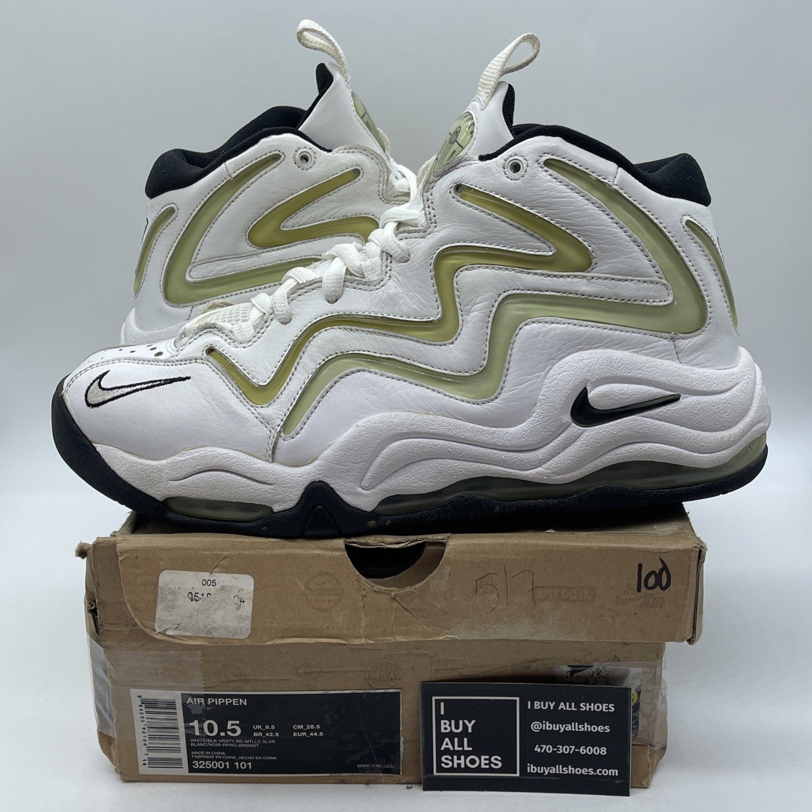 Size 10.5 - Nike Air Pippen White Black Leather (325001-101)
