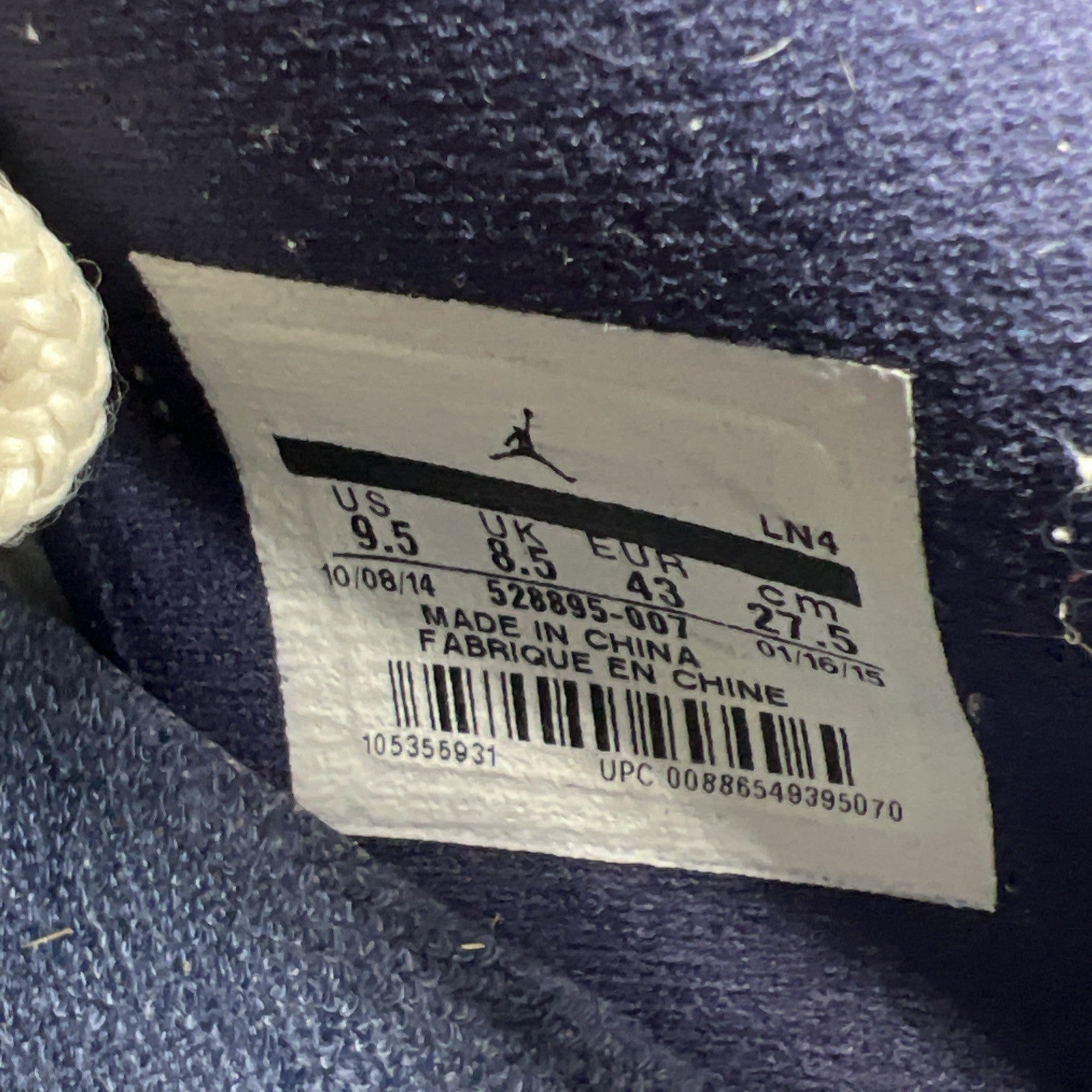Size 9.5 - Air Jordan 11 Retro Low Georgetown (528895-007)