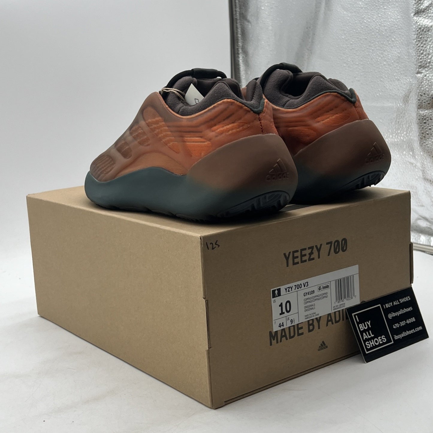 Size 10 - adidas Yeezy 700 V3 Copper Fade (GY4109)