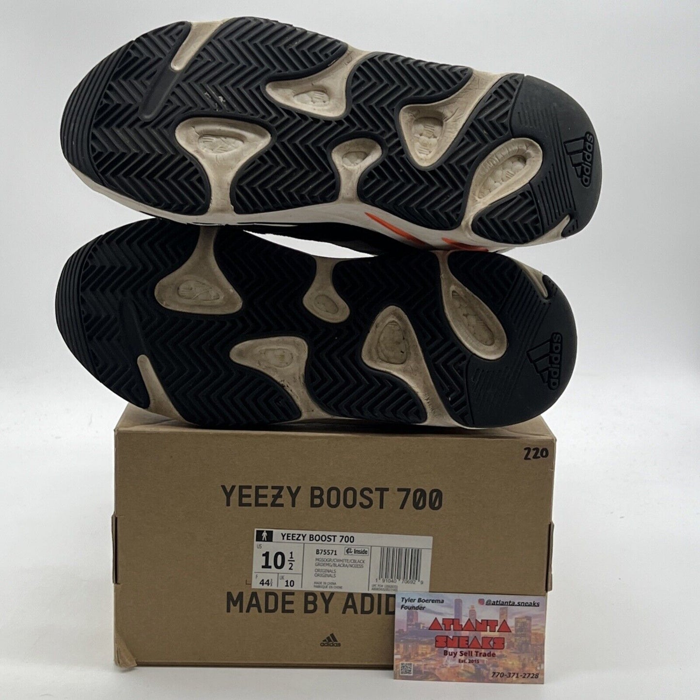 Size 10.5 - adidas Yeezy Boost 700 Low Wave Runner (B75571)