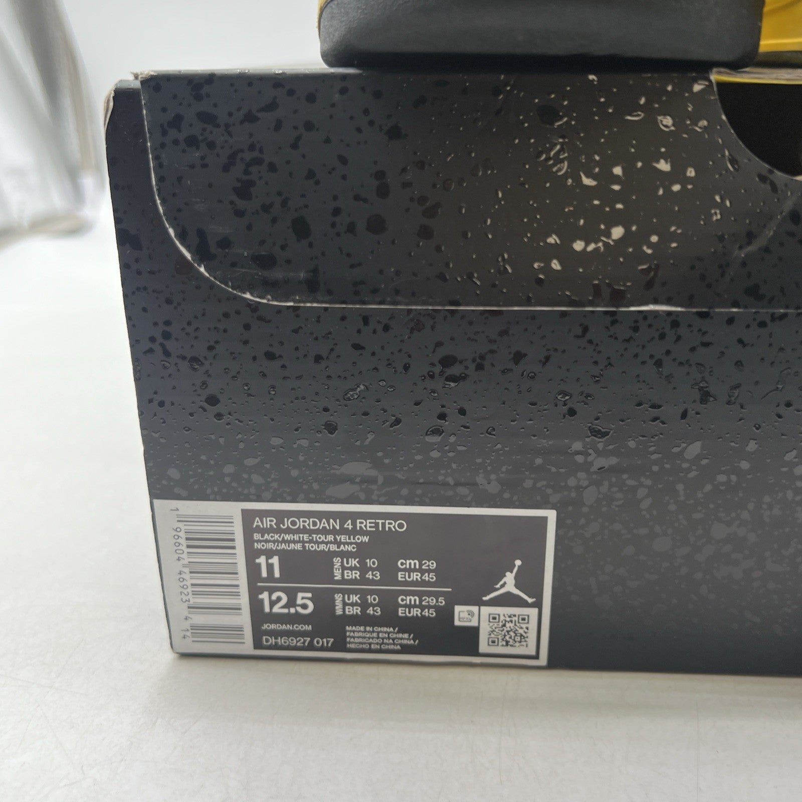 Size 11 - Air Jordan 4 Retro Mid Thunder (DH6927-017)