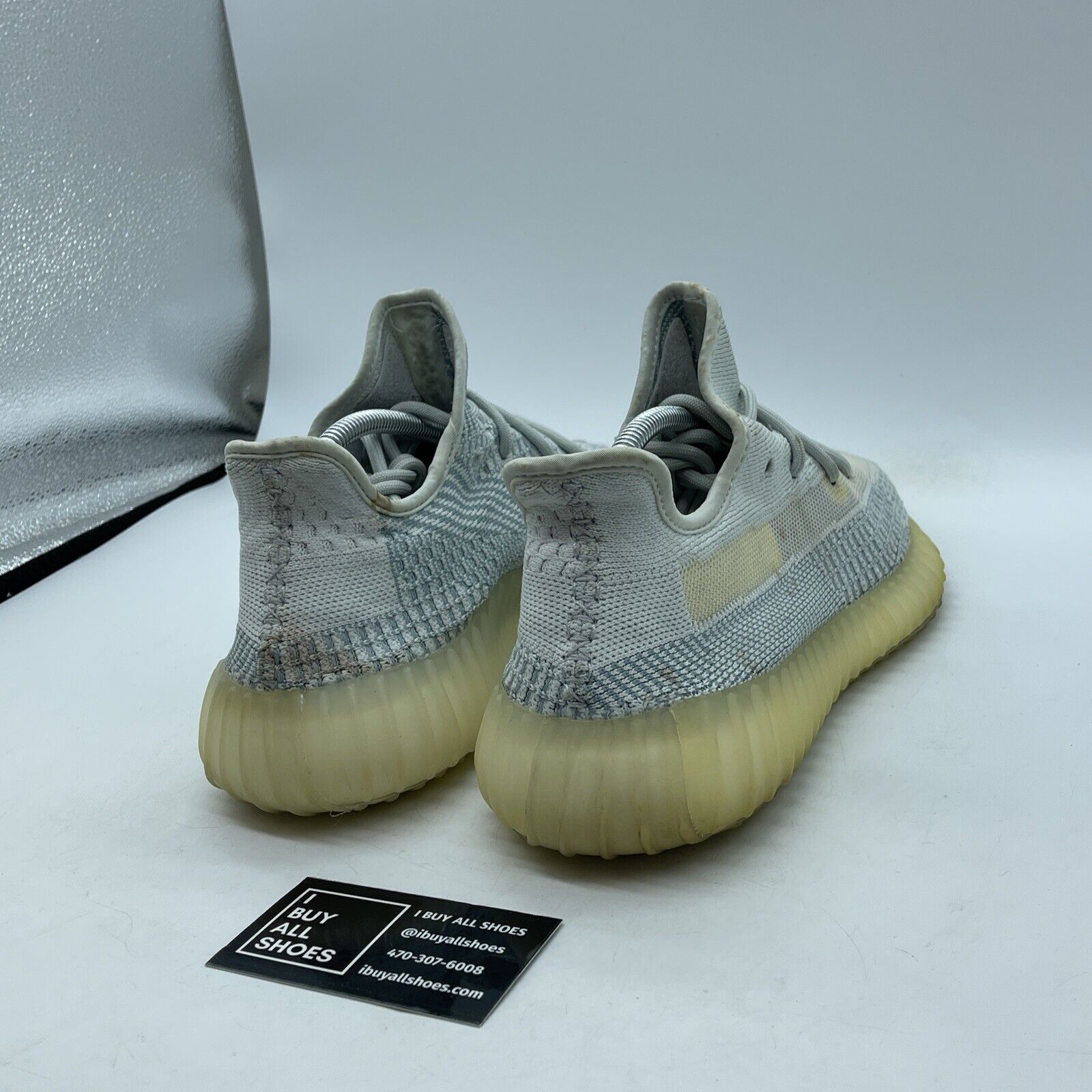 Size 9.5 - adidas Yeezy Boost 350 V2 Cloud White Non-Reflective Blue (FW3043)