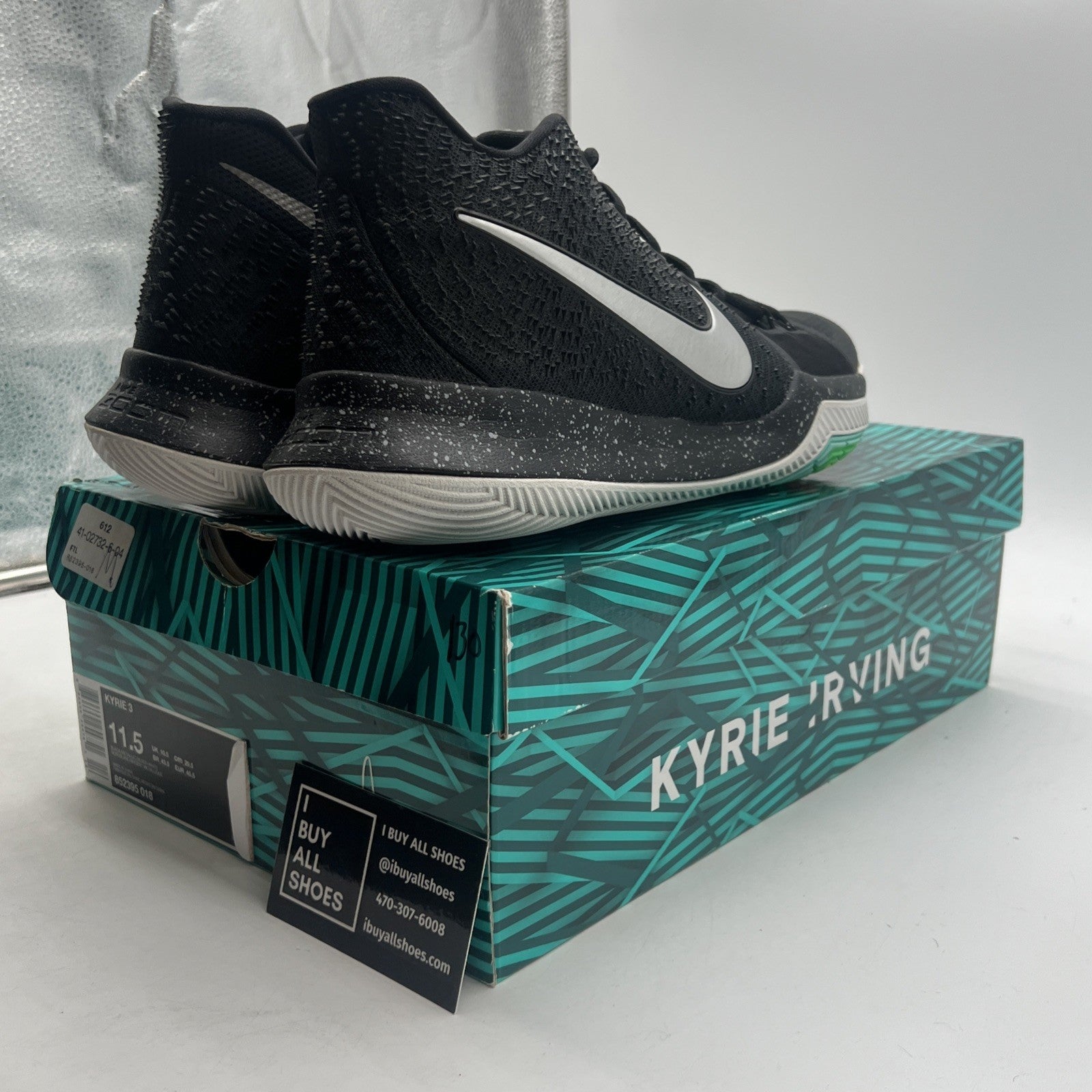 Size 11.5 - Nike Kyrie 3 Black Ice (852395-018)