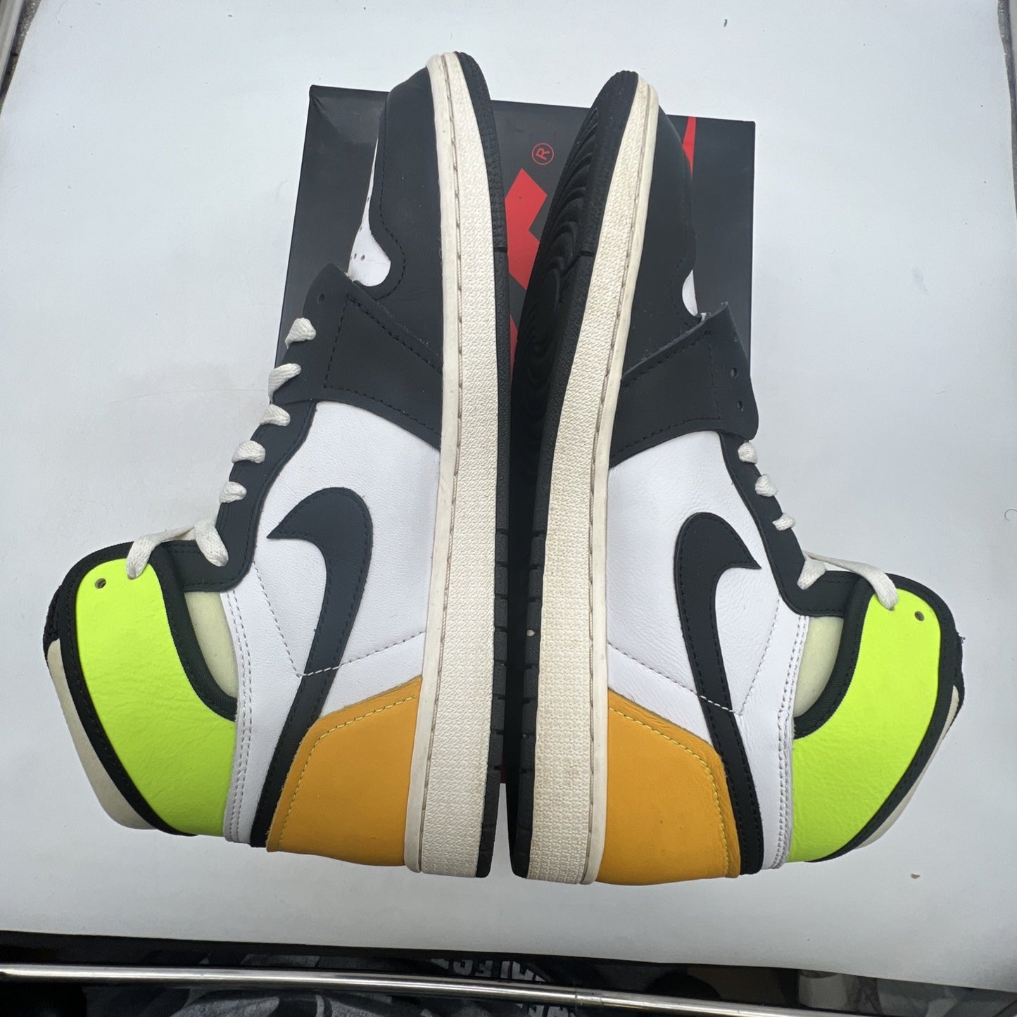 Size 11 - Air Jordan 1 Retro High OG Volt (555088-118)