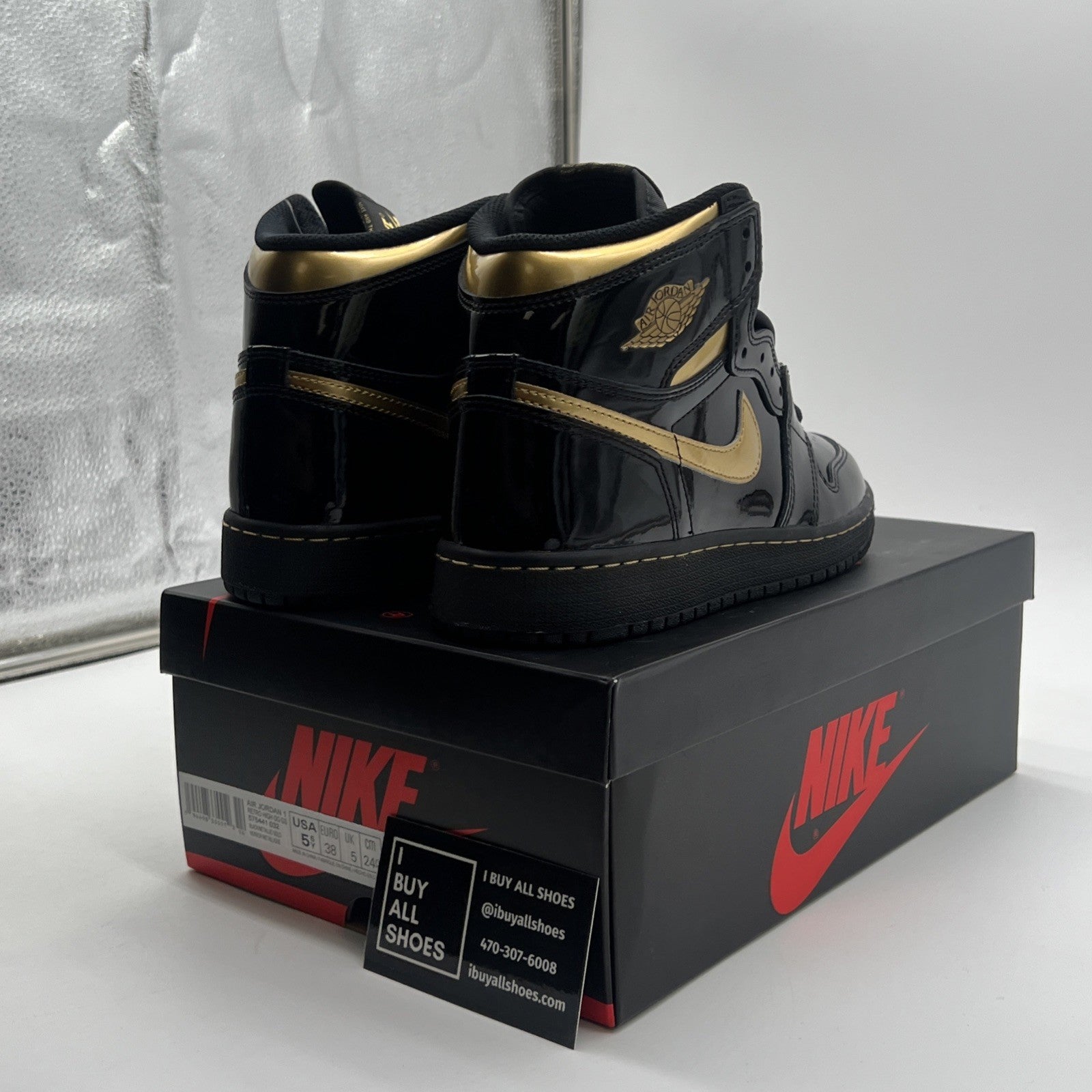 Size 5.5Y - Air Jordan 1 Black 2020 (575441-032)