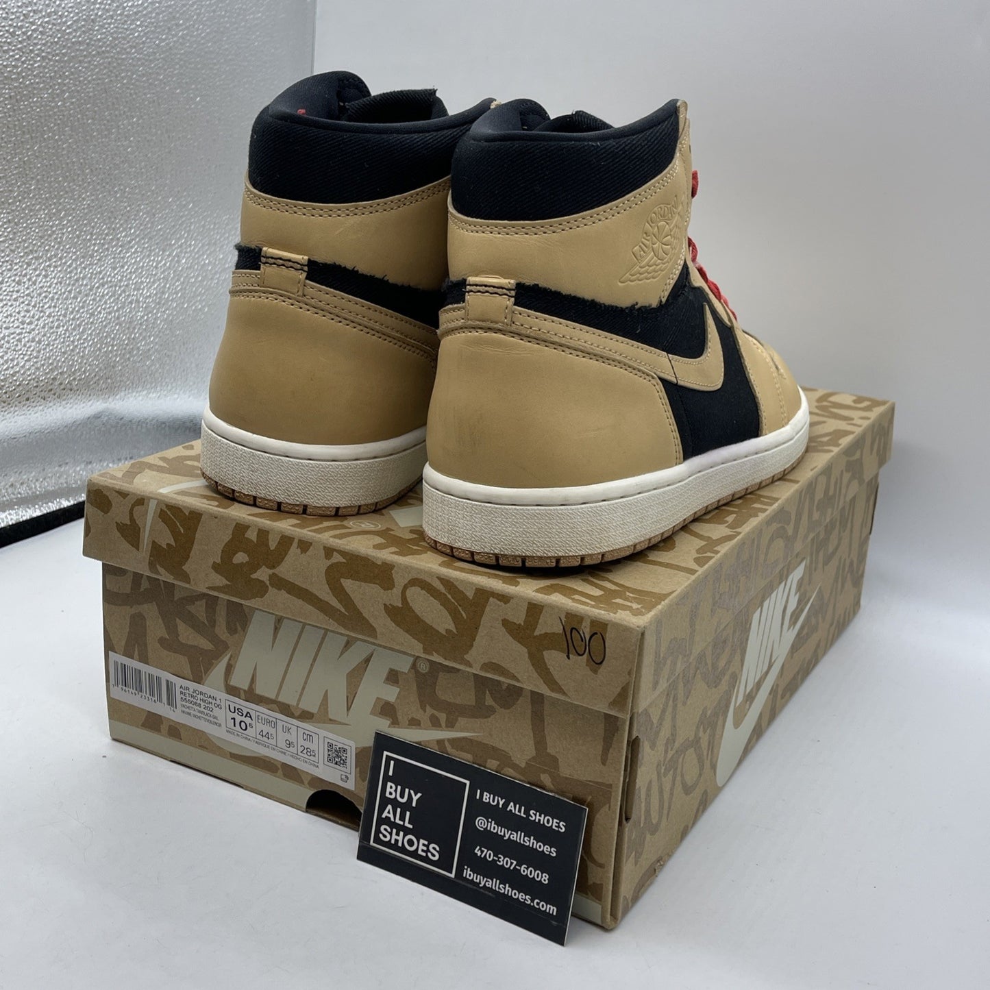 Size 10.5 - Jordan 1 Retro High OG Heirloom 2022 Suede Leather (555088-202)