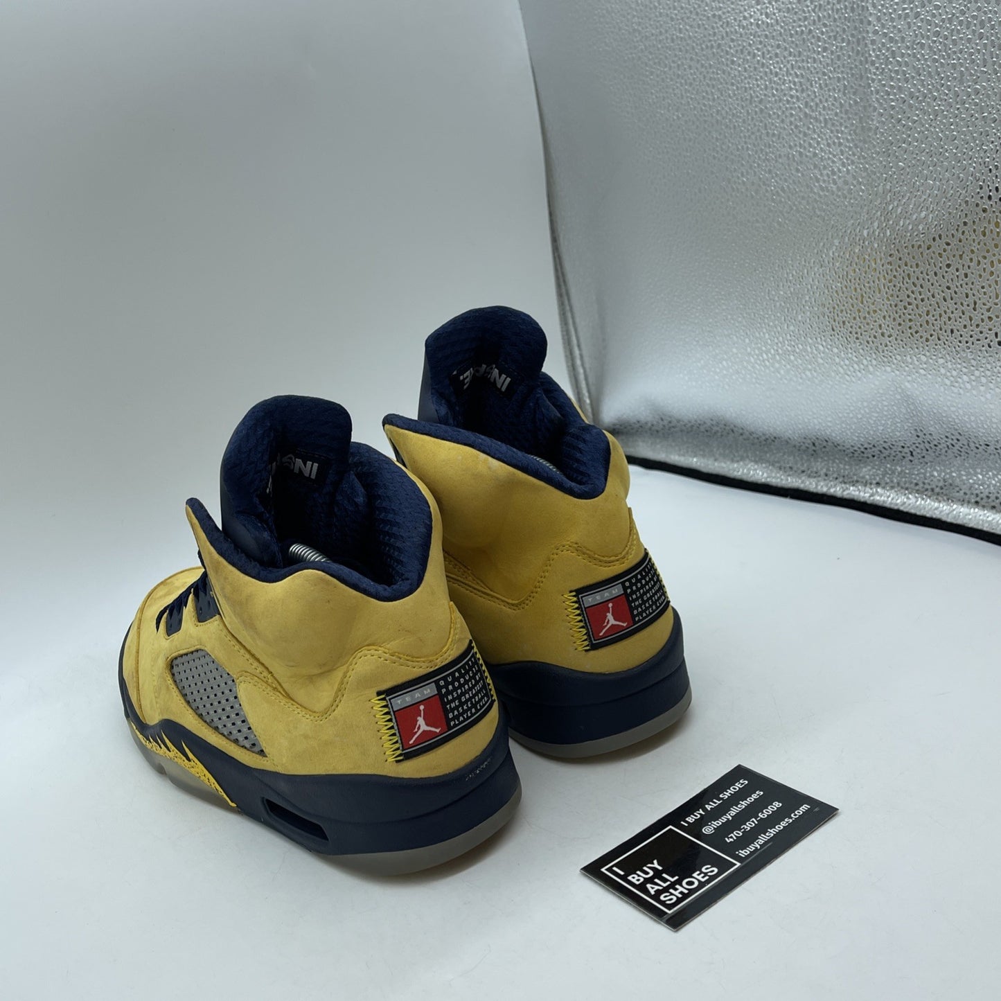 Size 9.5 - Air Jordan 5 Retro SP Michigan Yellow Blue Suede (CQ9541-704)
