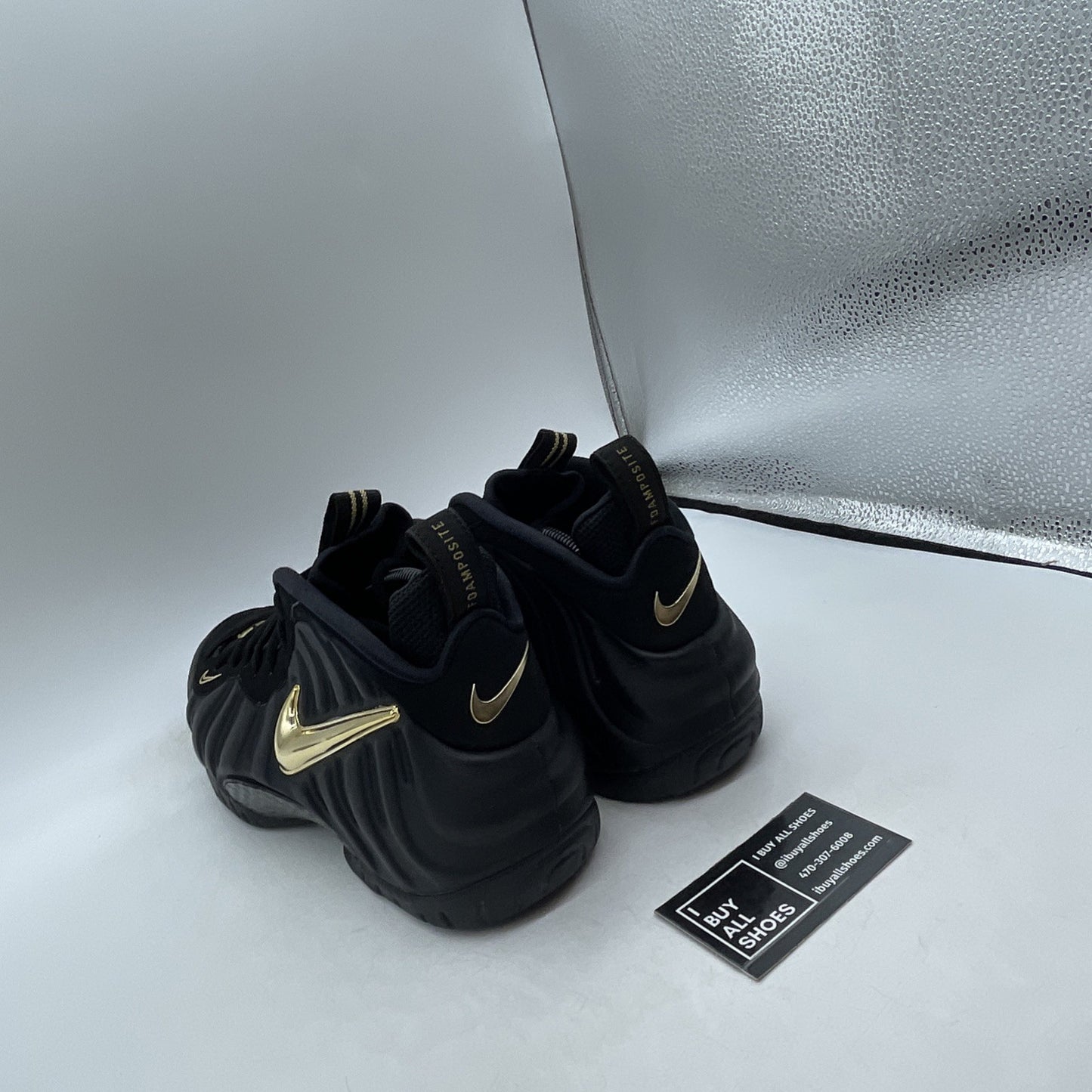Size 11 - Nike Air Foamposite Pro Black Metallic Gold (624041-009)