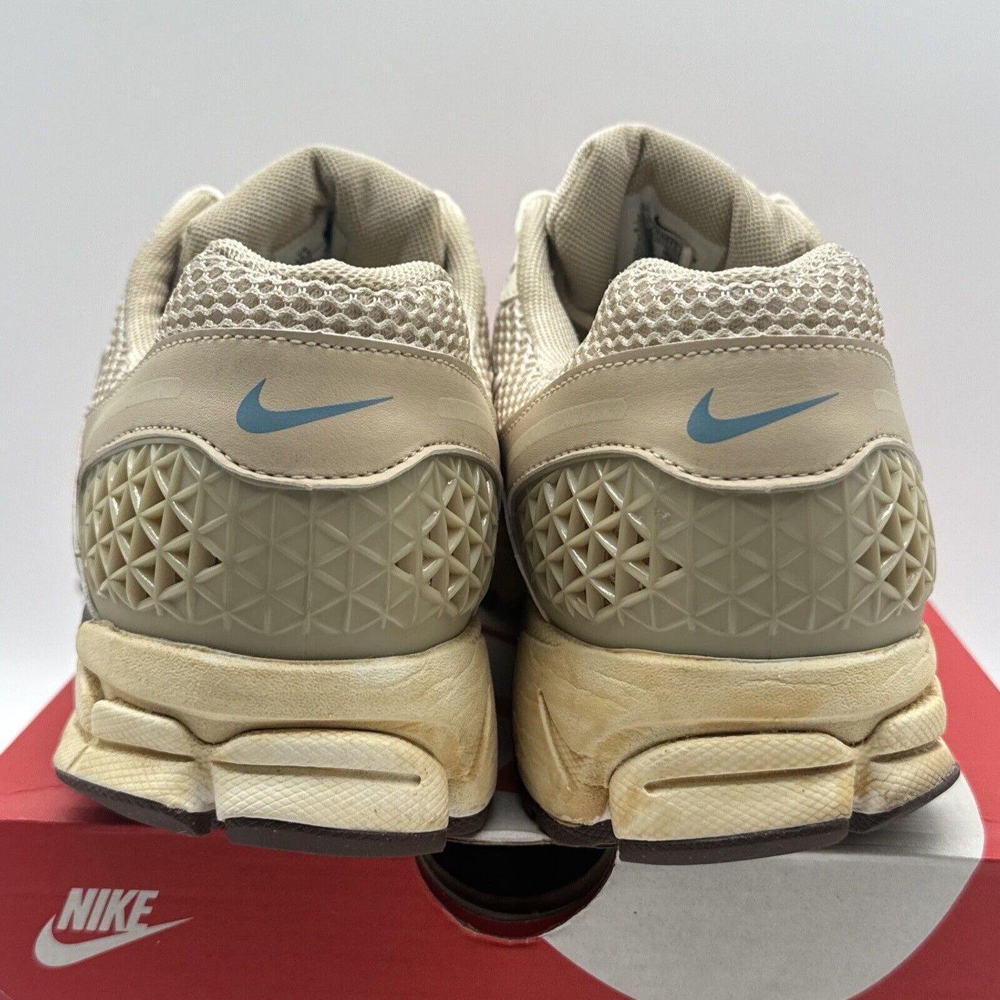 Size 13.5 - Nike Air Zoom Vomero 5 Oatmeal 2022 Cream Blue Brown Hard Aged Look