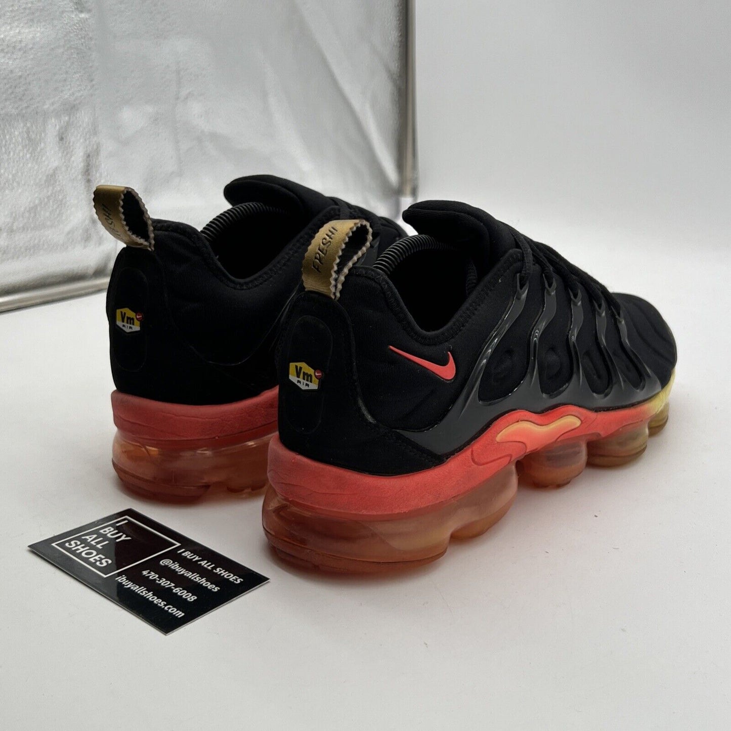 Size 9.5 - Nike Air VaporMax Plus Fresh (DJ5525-001)