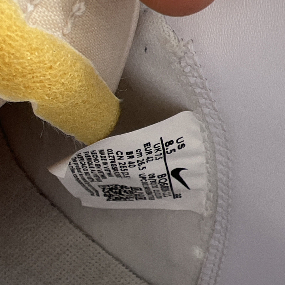 Size 8.5 - Nike Blazer '77 Vintage Mid White Team Red (BQ6806-111)
