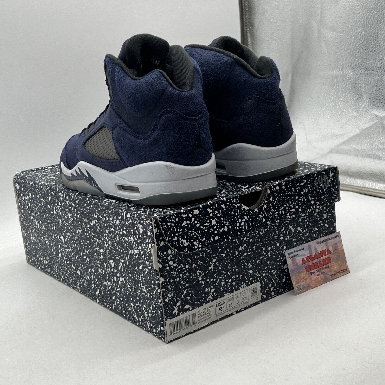 Size 9.5 - Air Jordan 5 Retro SE Midnight Navy White Suede (FD6812-400)