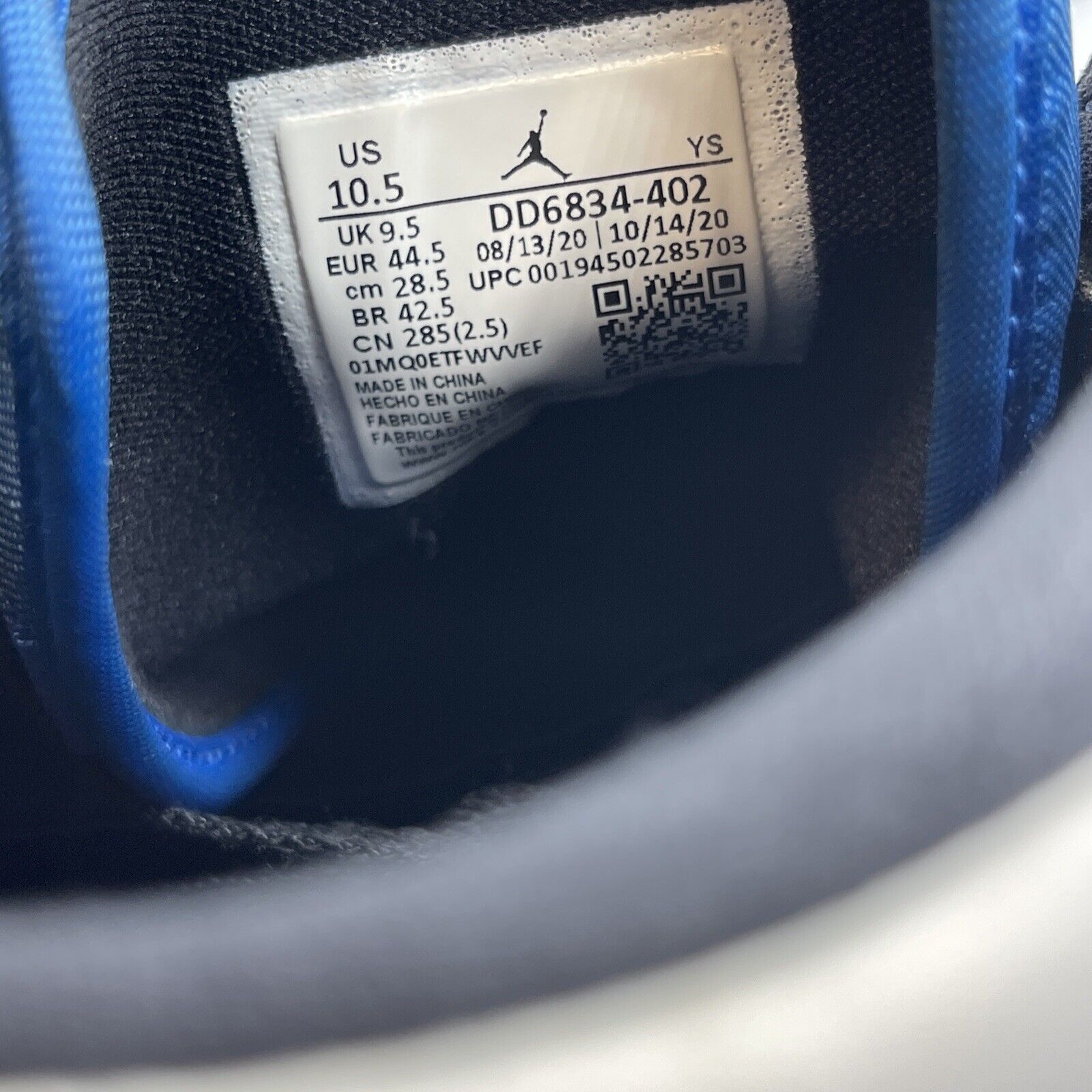 Size 10.5 - Air Jordan 1 SE Mid Signal Blue White Black Leather (DD6834-402)