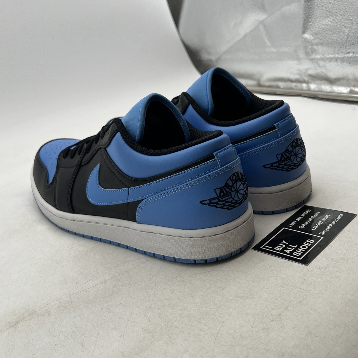 Size 11.5 - Air Jordan 1 Low University Blue (553558-041)