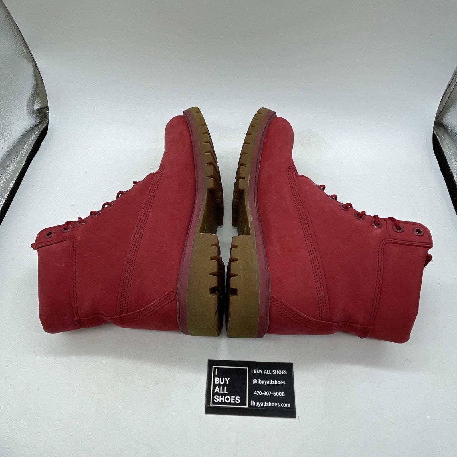 Size 8 - Timberland Dark Pink Boots. Waterproof. Primaloft 200 Gram