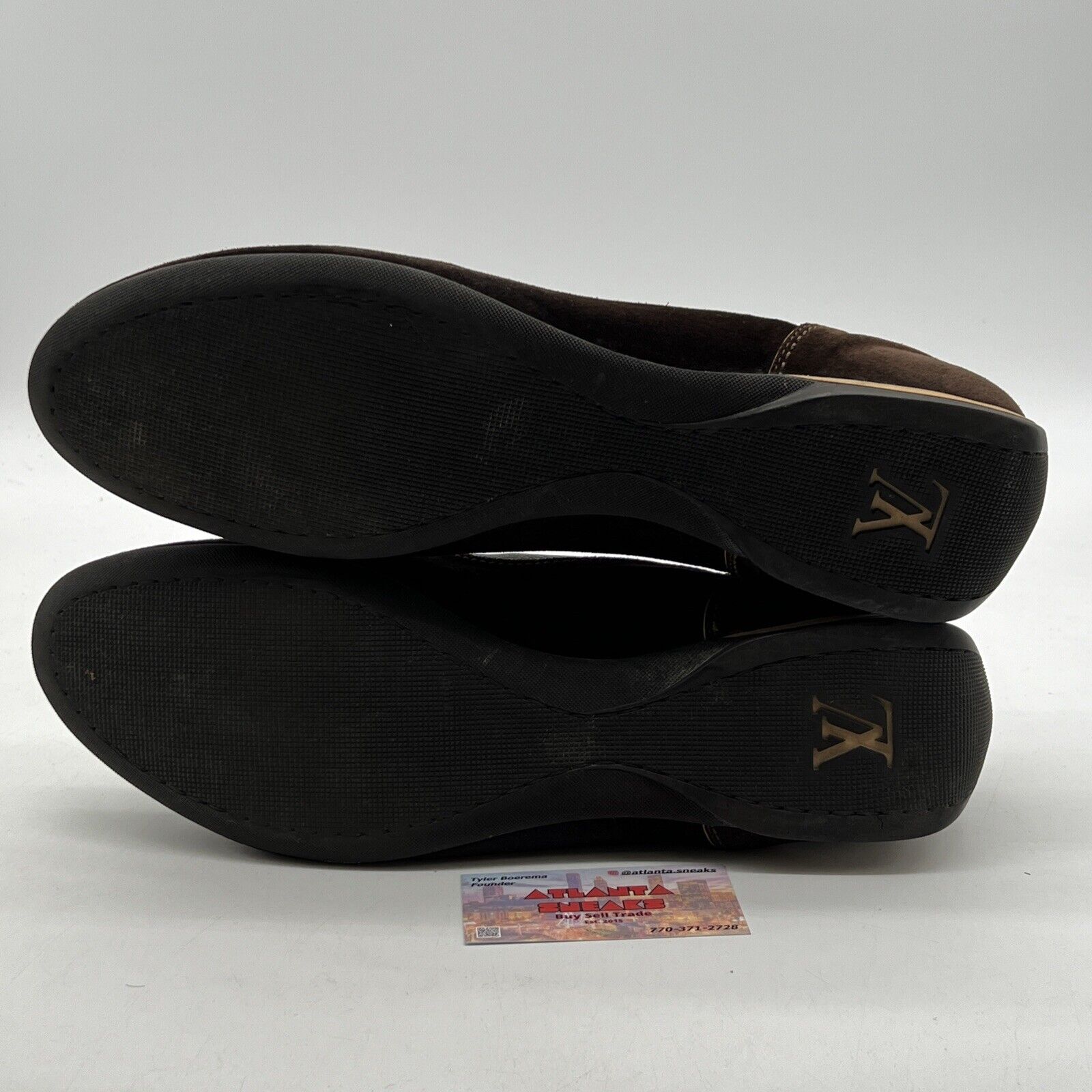 Size 13.5 - Louis Vuitton Suede Low Top Monogram sneakers Authentic
