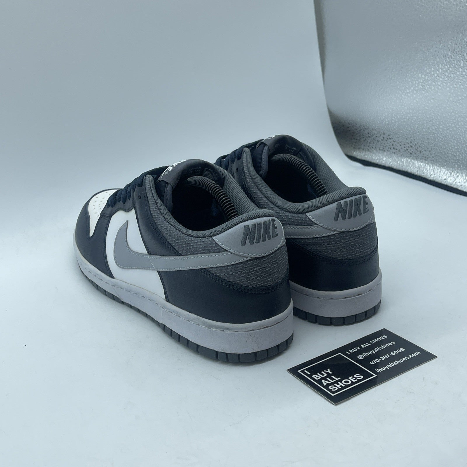Size 9 - Nike Dunk Low Wolf Grey Light Obsidian Georgetown Youth W (318019-112)