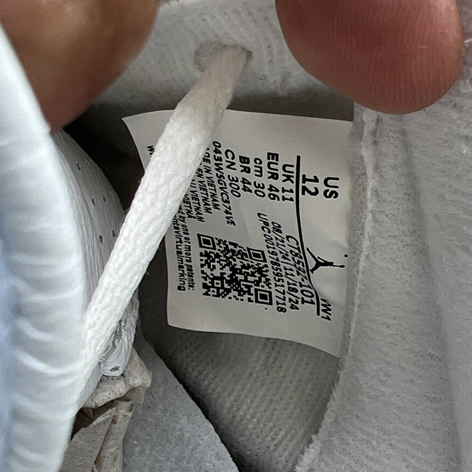 Size 12 - Air Jordan 3 Retro Lucky Shorts (CT8532-101)