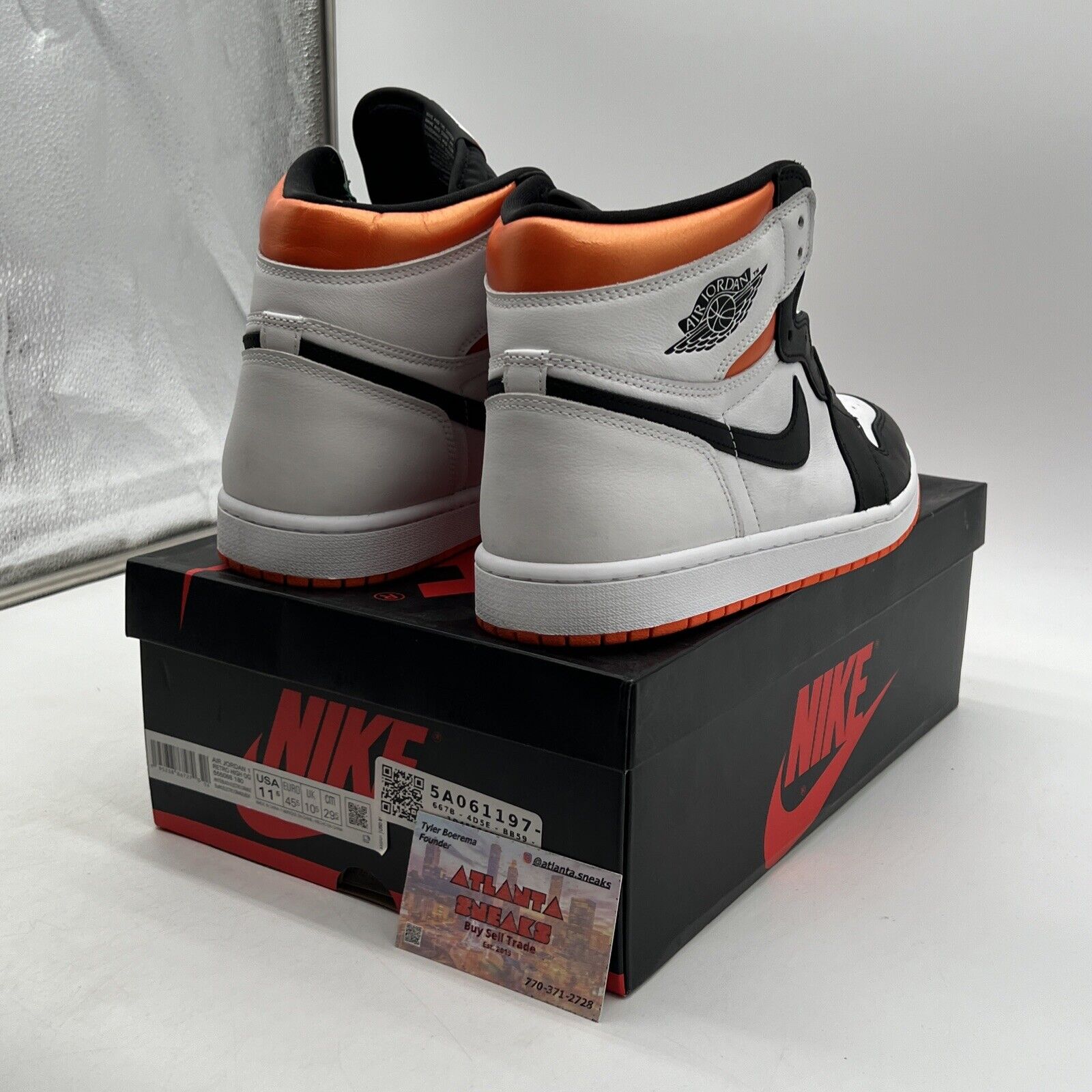 Size 11.5 - Jordan 1 Retro High Electro Orange (555088-180)