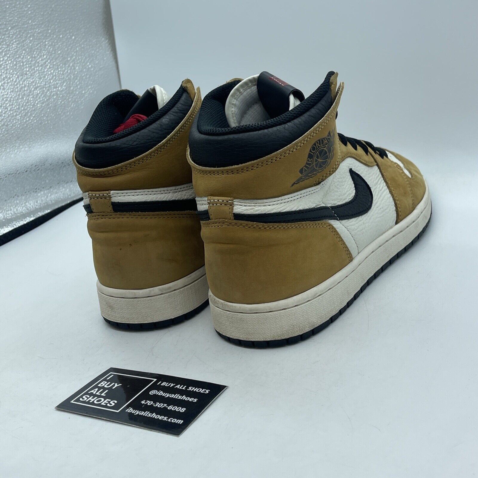 Size 11 - Jordan 1 Retro High OG Rookie of the Year 2018 Brown Suede (555088-700