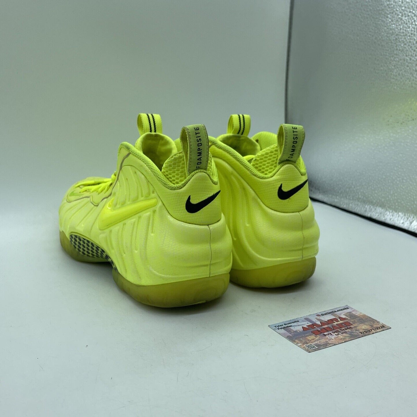 Size 10 - Nike Air Foamposite Pro Volt 2014 Neon Yellow Leather (624041-700)