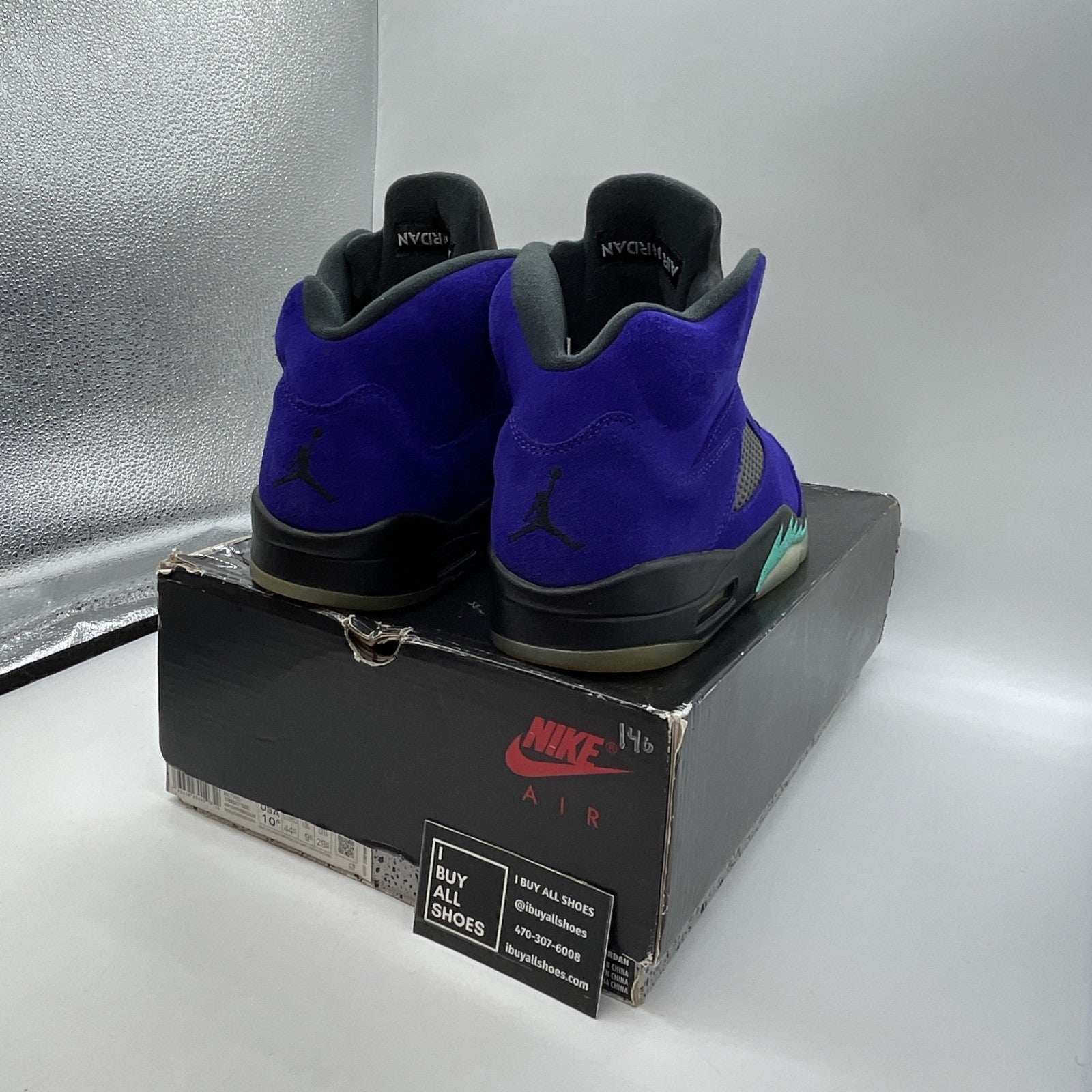 Size 10.5 - Jordan 5 Retro Alternate Grape Black Suede (136027-500)