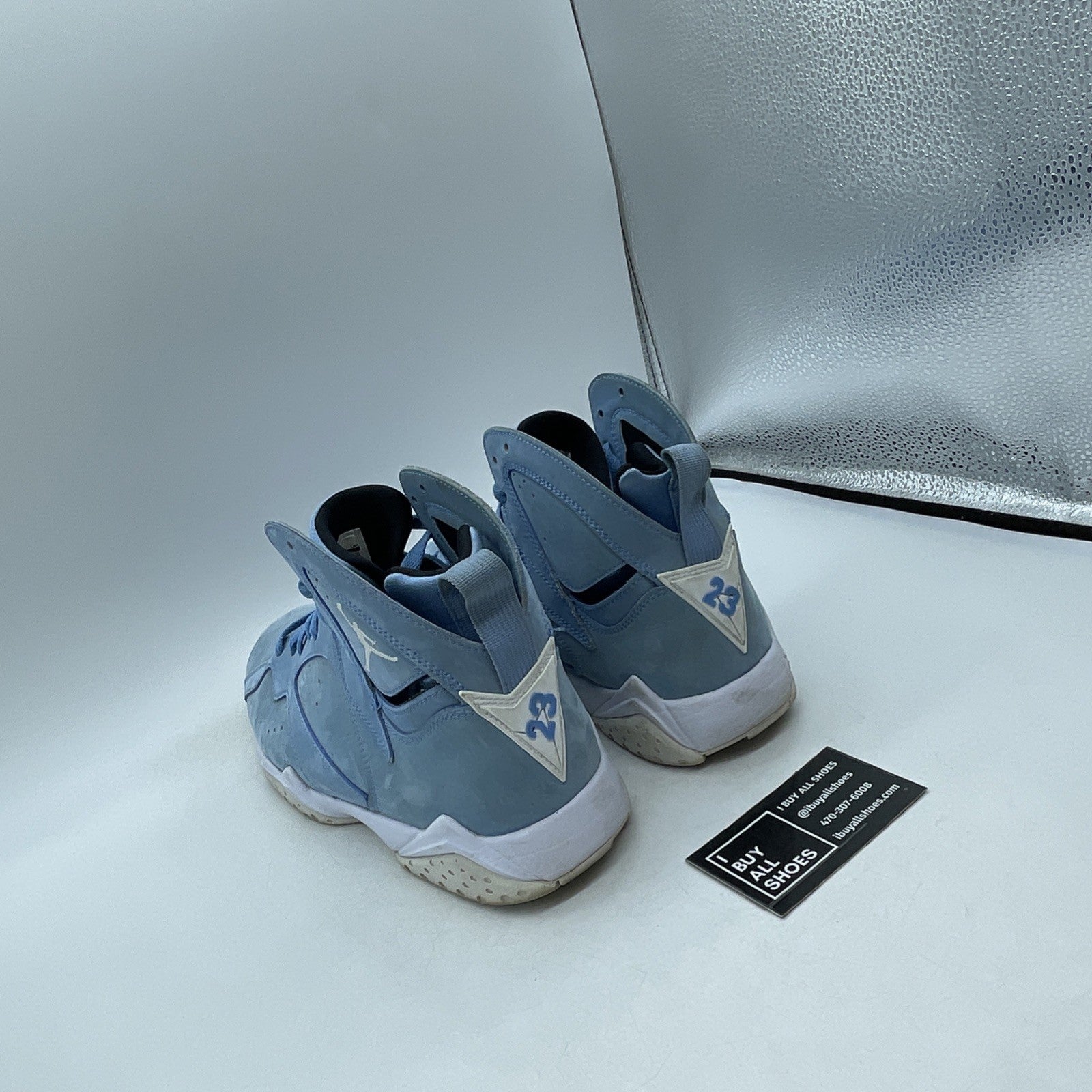Size 8.5 - Air Jordan 7 Retro Pantone (304775-400)