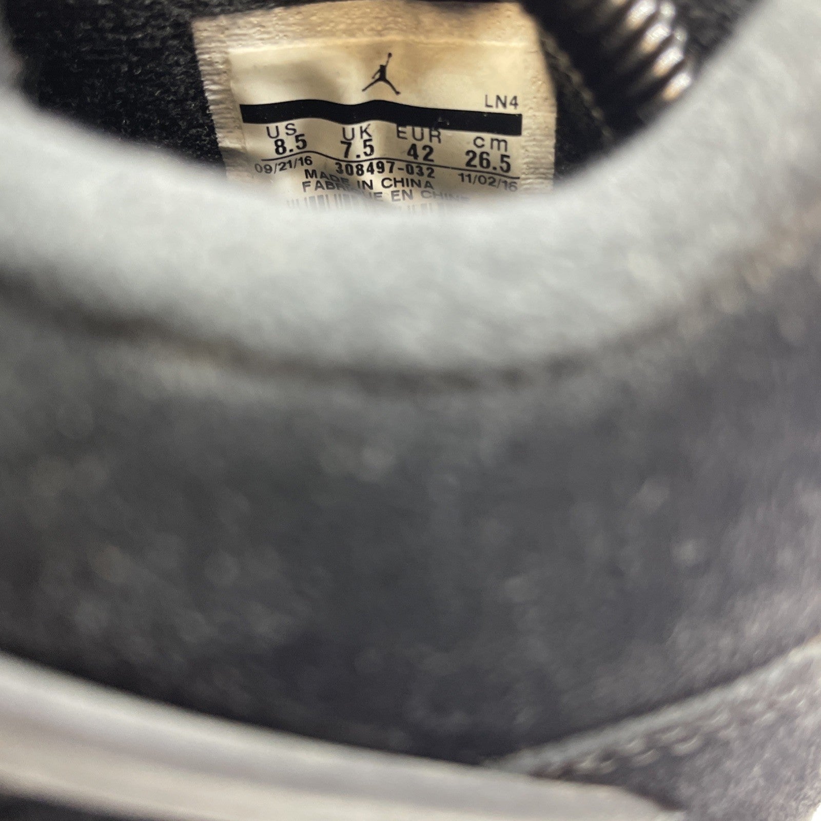 Size 8.5 - Air Jordan 4 Retro Royalty 2017 (308497-032)