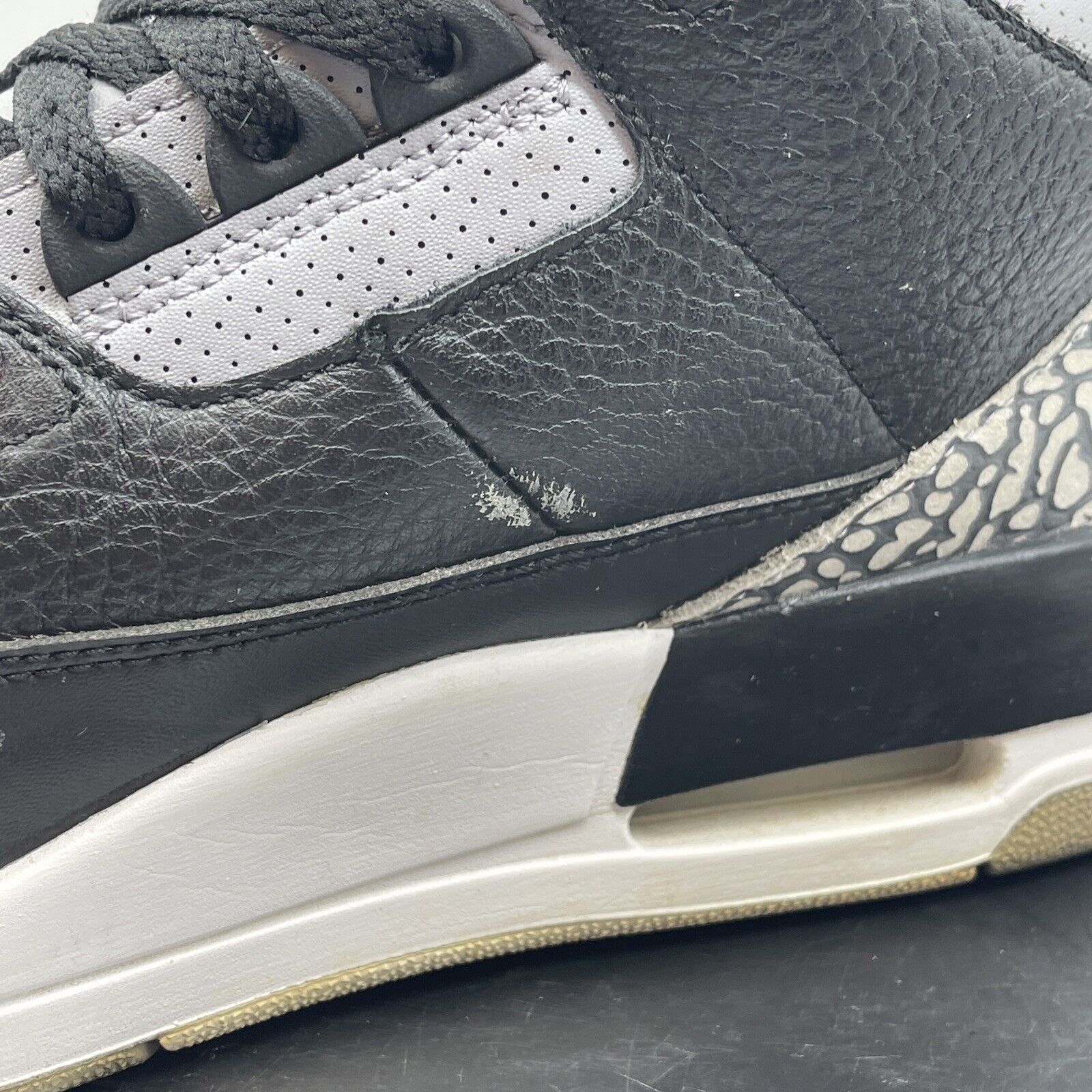 Size 9 - Jordan 3 Retro OG Mid Black Cement Grey Suede Leather (854262-001)