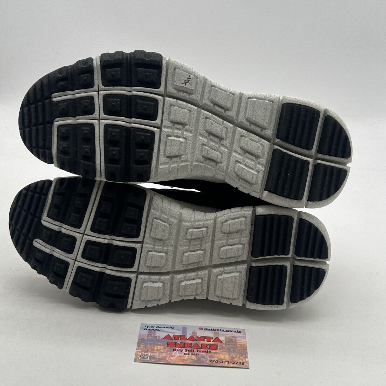 Size 9.5 - Nike Free Terra Vista Black Anthracite Canvas