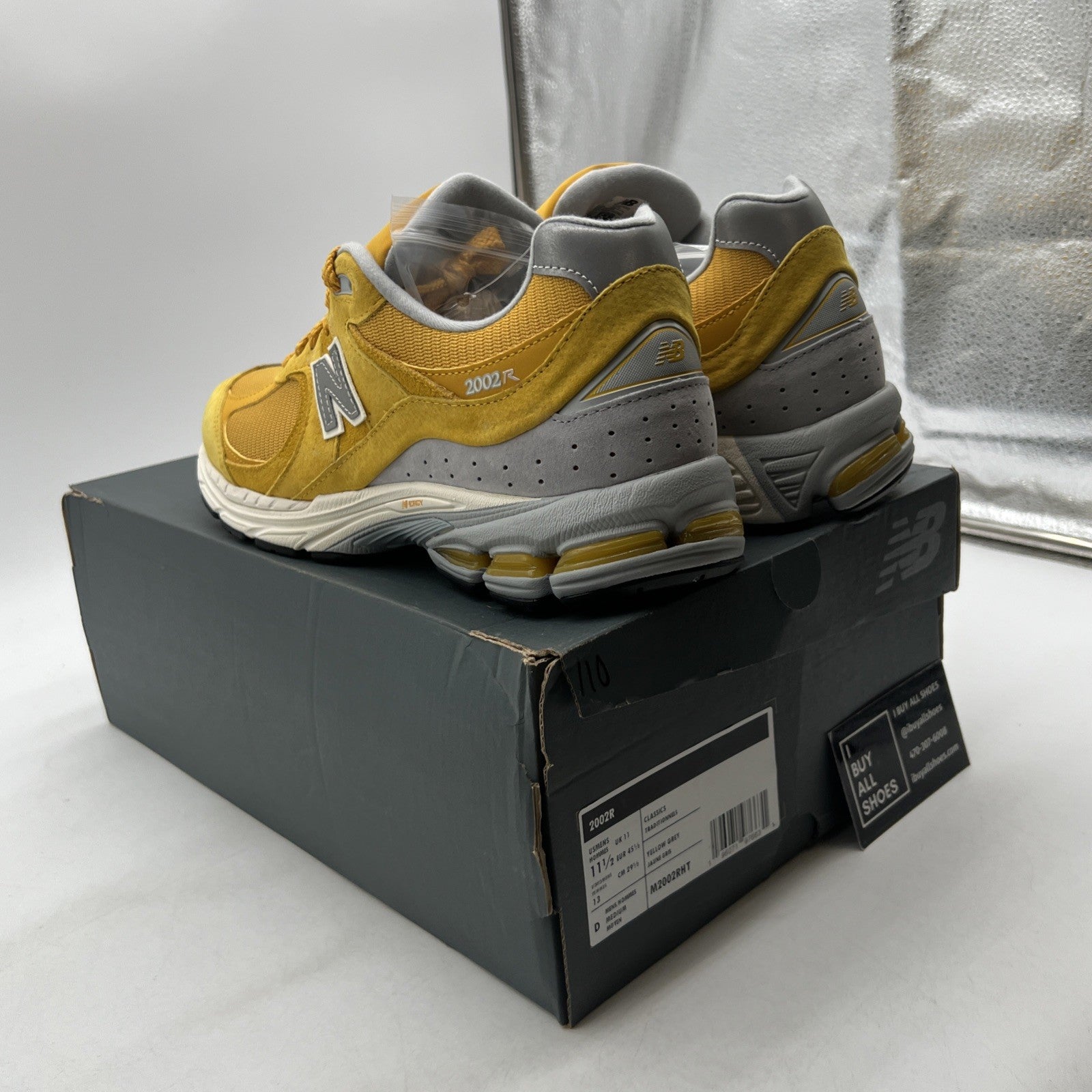 Size 11.5 - New Balance 2002R Egg yolk (M2002RHT)
