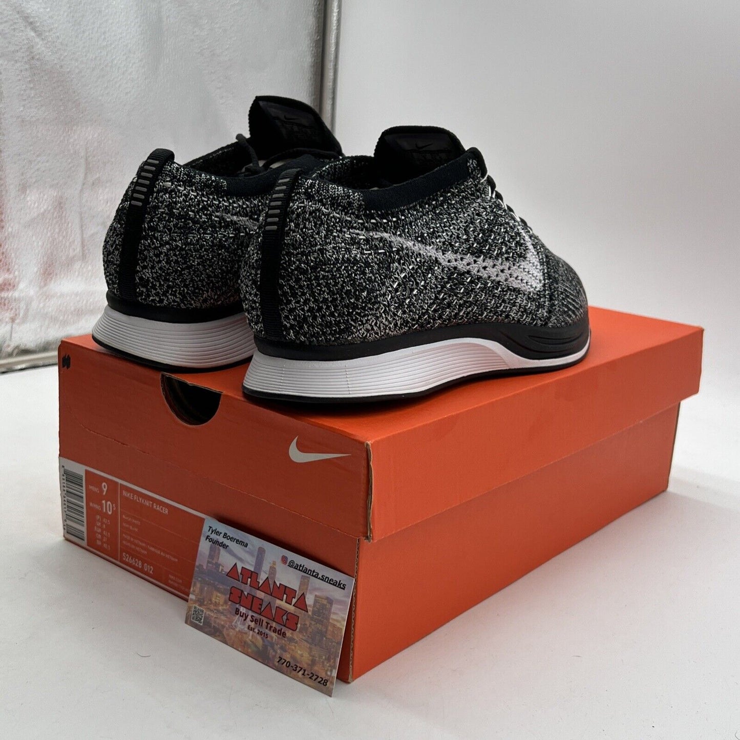 Size 9 - Nike Flyknit Racer Oreo 2.0 (526628-012)