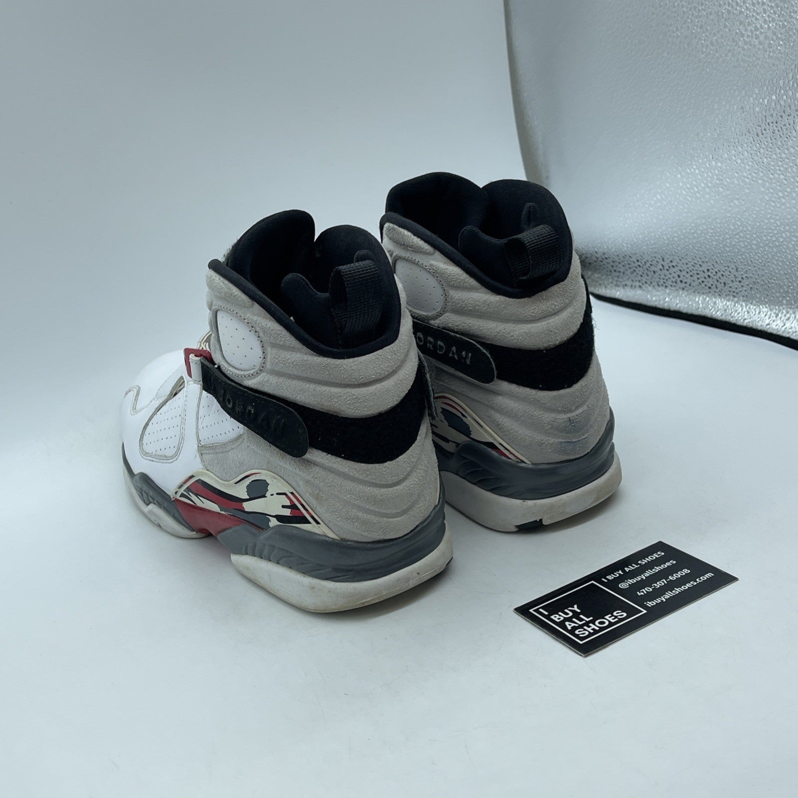 Size 11 - Air Jordan 8 Retro 2013 Bugs Bunny Grey Suede Leather (305381-103)