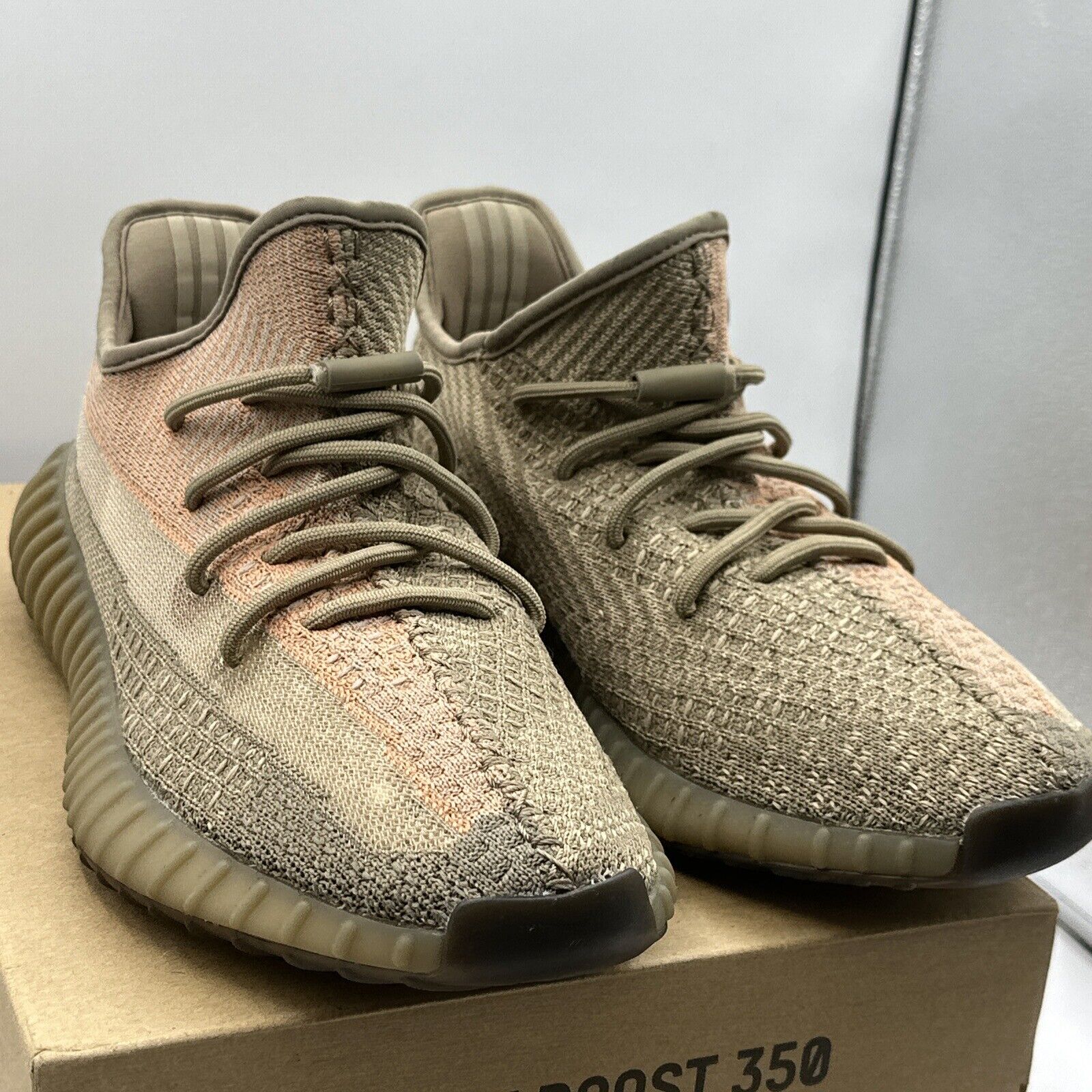 Size 9.5 - Yeezy Boost 350 V2 Sand Taupe Orange Brown Vnds Comfy Self Lace Easy