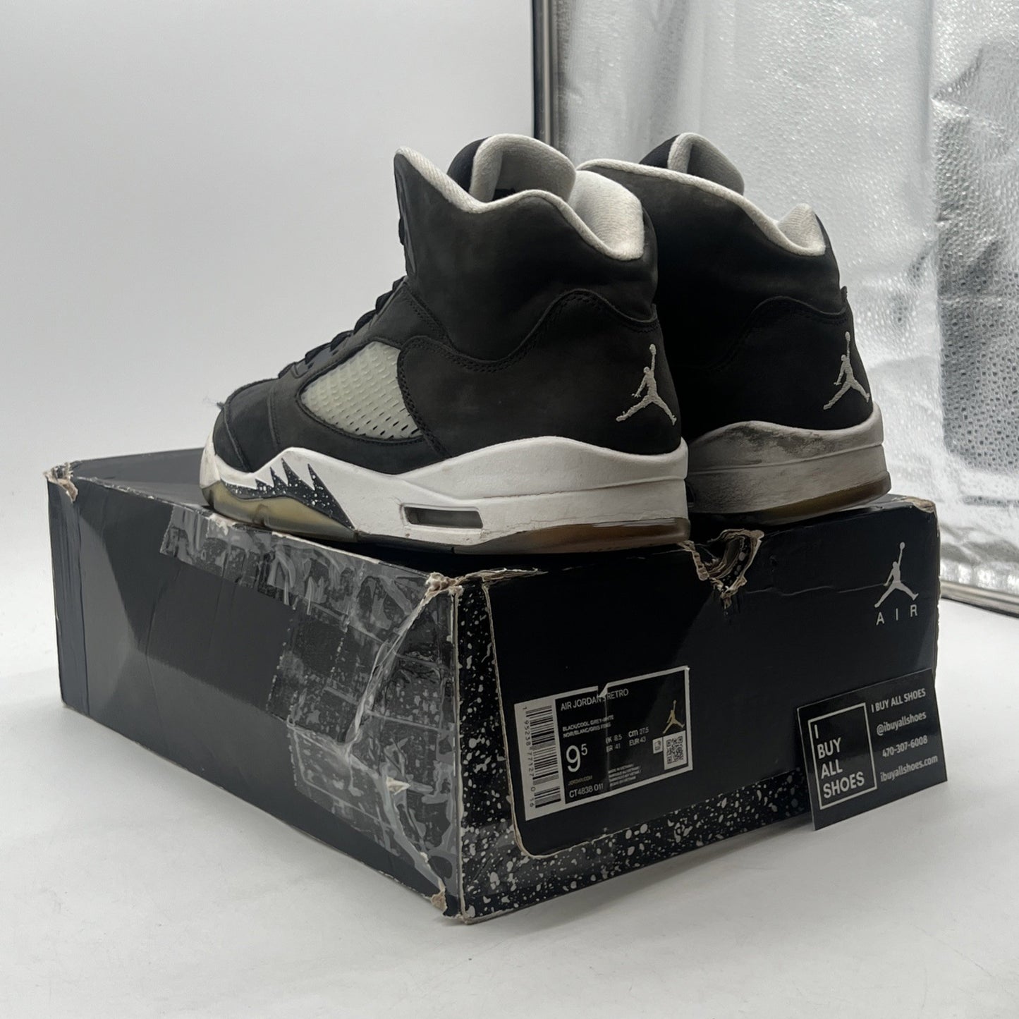 Size 9.5 - Air Jordan 5 Retro Mid Oreo (CT4838-011)