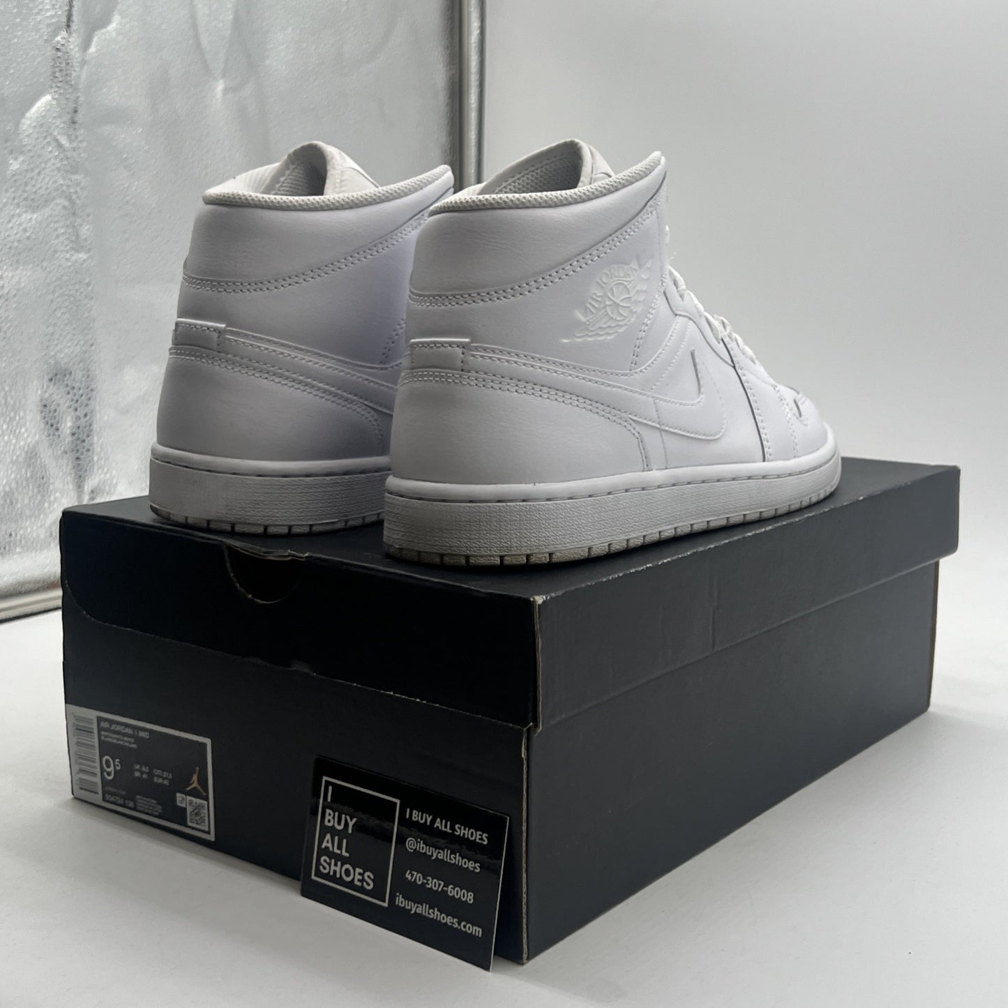 Size 9.5 - Air Jordan 1 Mid Triple White (554724-136)