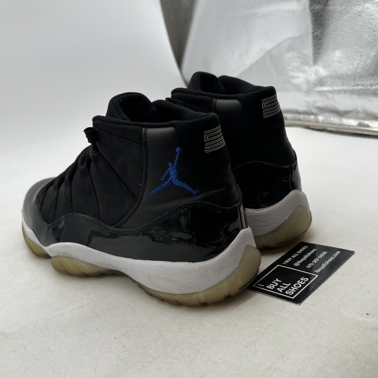 Size 9.5 - Air Jordan 11 Retro 2009 Space Jam (378037-041)