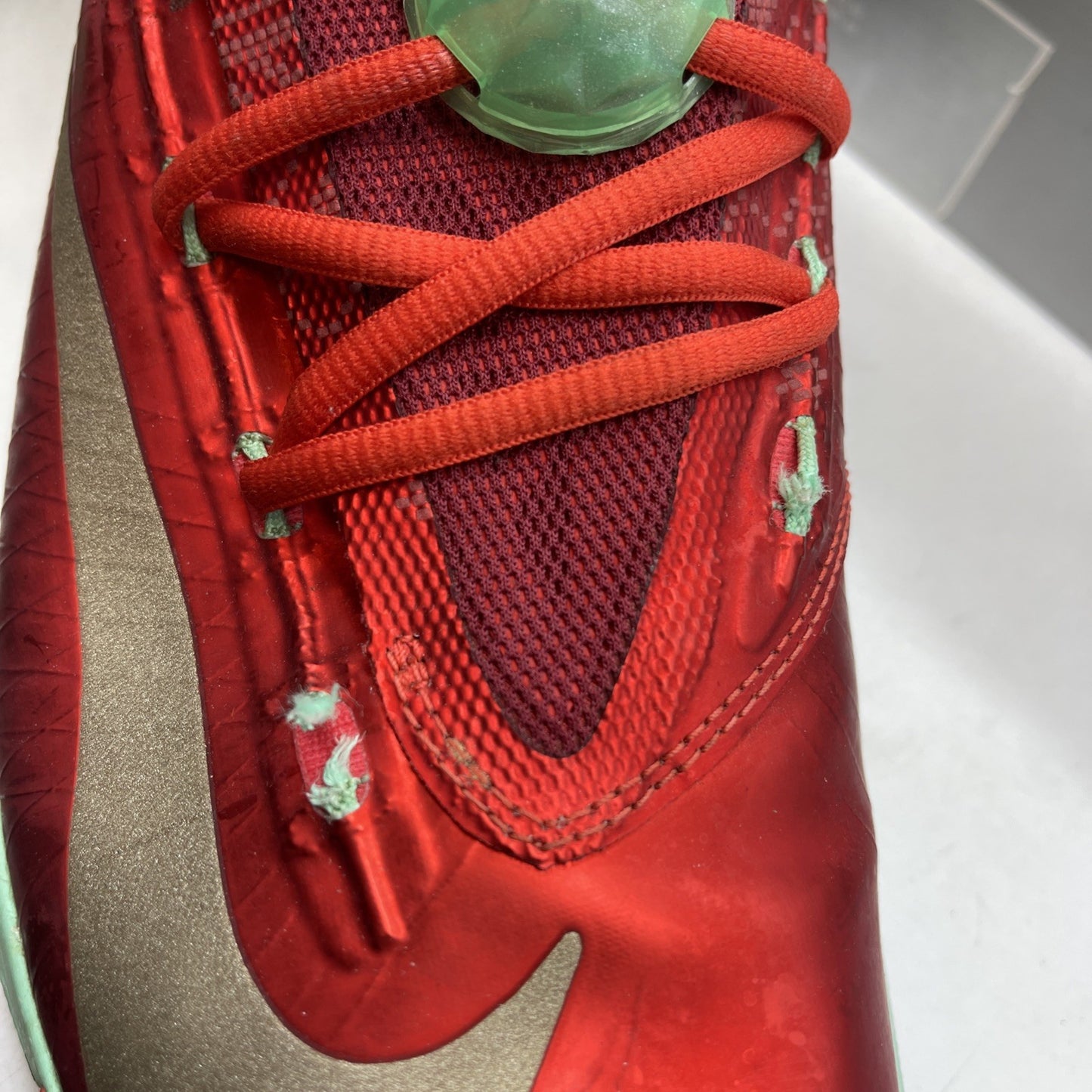 Size 12 - Nike KD 6 Christmas (599424-601)