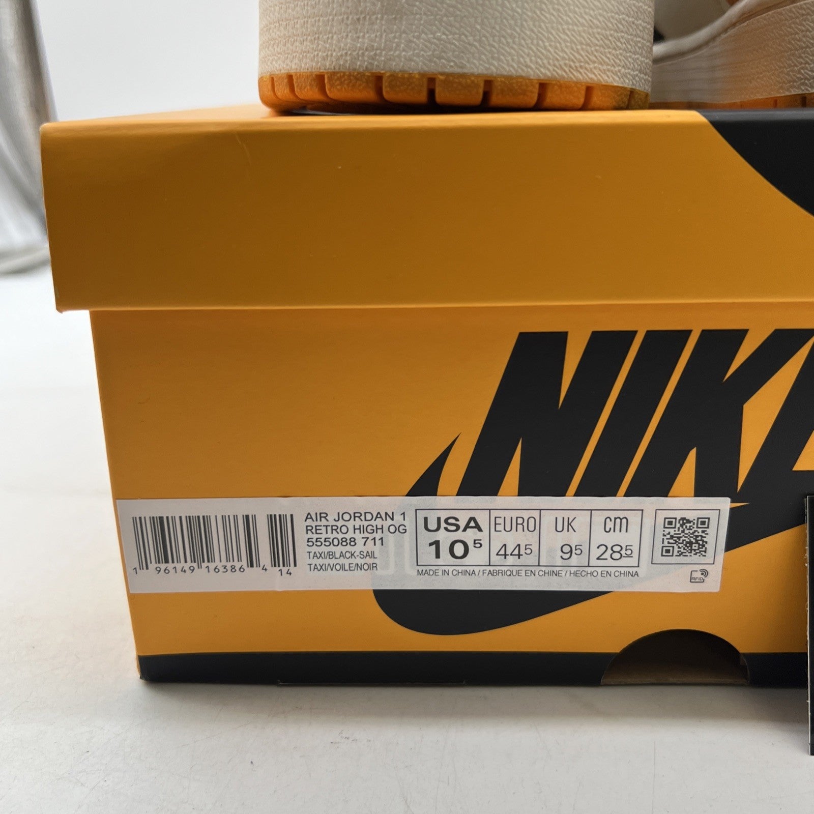 Size 10.5 - Air Jordan 1 Retro OG High Yellow Toe (555088-711)