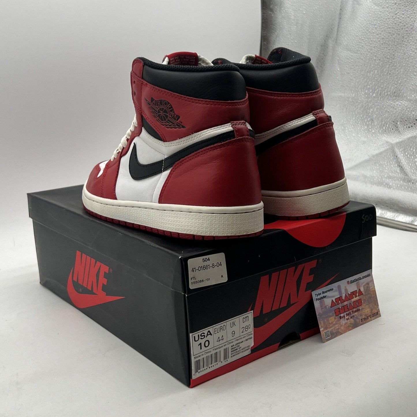 Size 10 - Air Jordan 1 Retro OG High Chicago (555088-101)